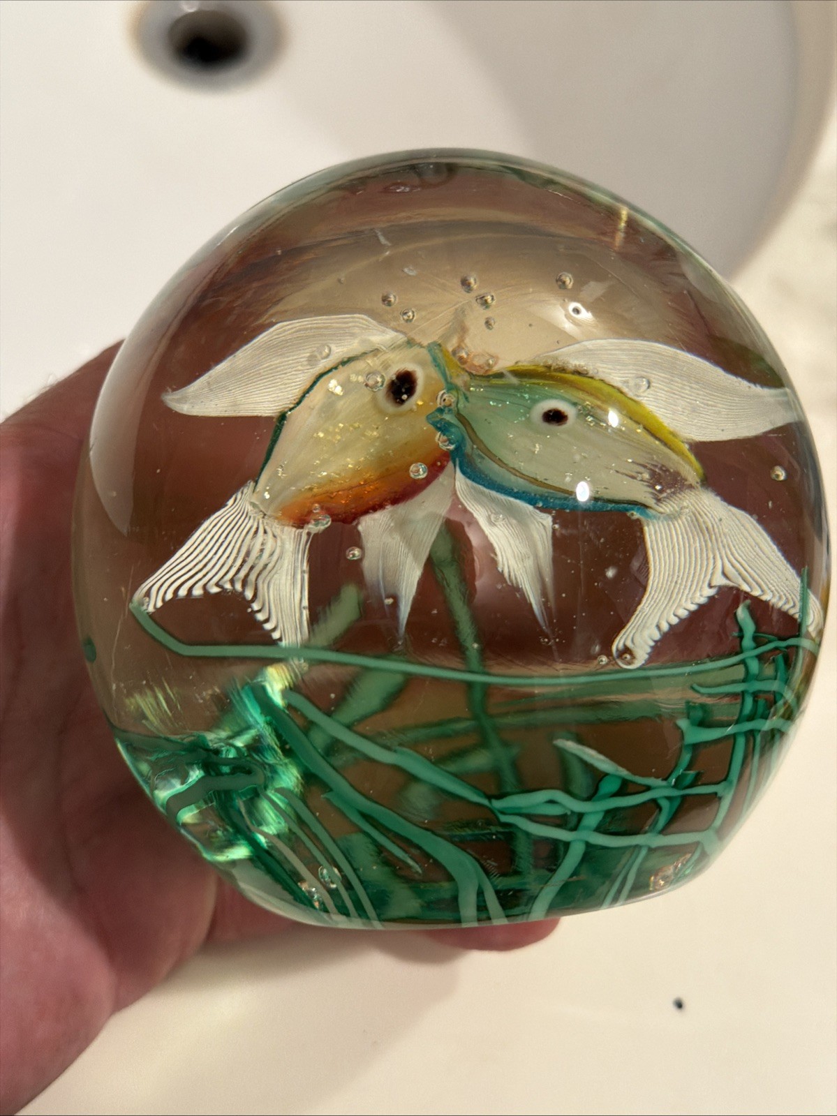 Beautiful Fratelli Toso Aquarium Iridescent Fish & Seaweed Glass 4.5”Paperweight
