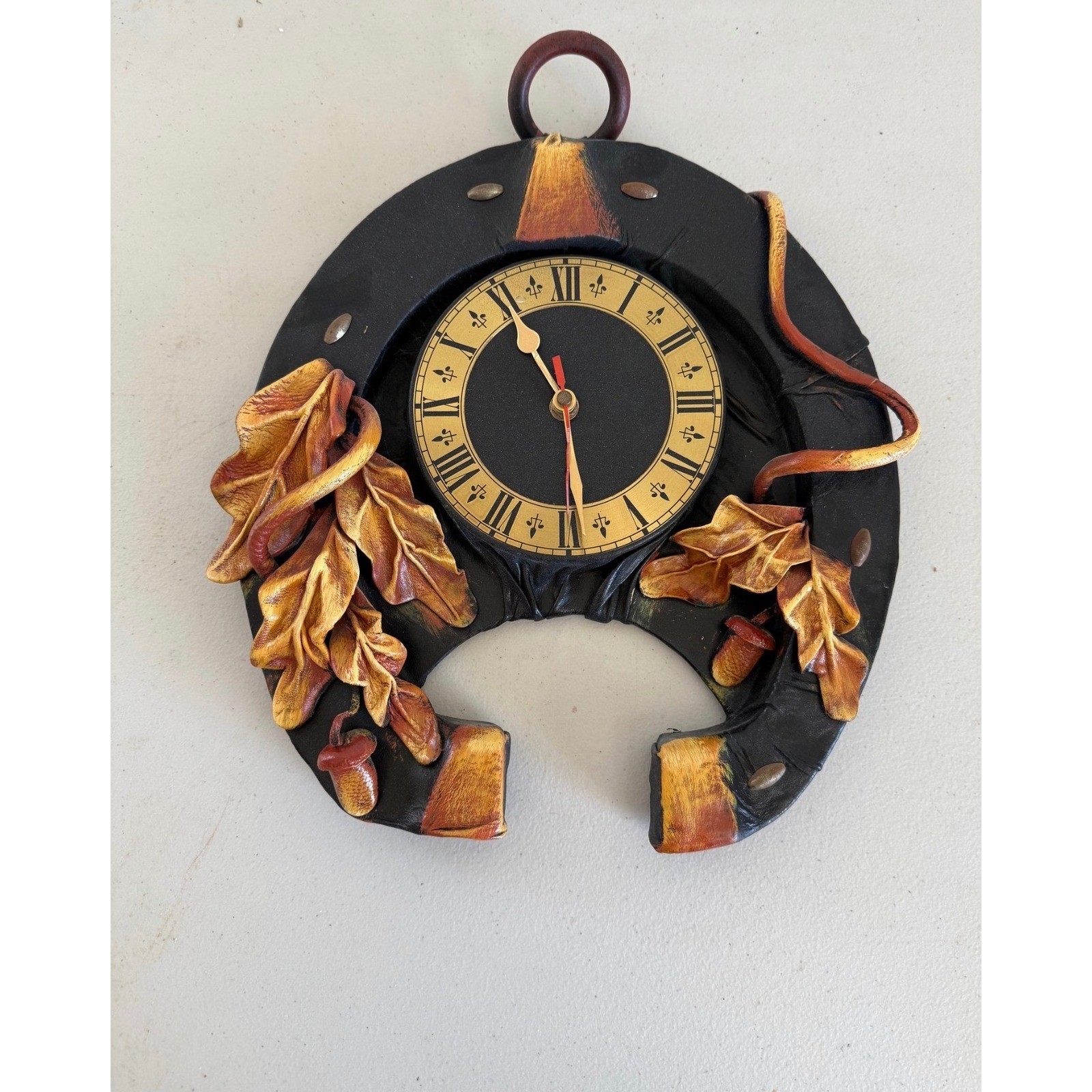 Vintage Handcrafted Leather Horseshoe Wall Clock Acorns Leaves Folk Art 13\
