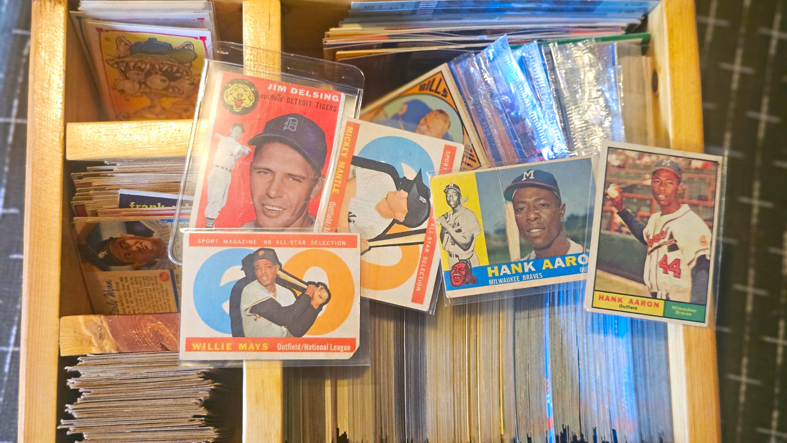 Vintage Sports Card Lot 1950s-90s Mantle Aaron Mays McCovey 250+ Cards Charity