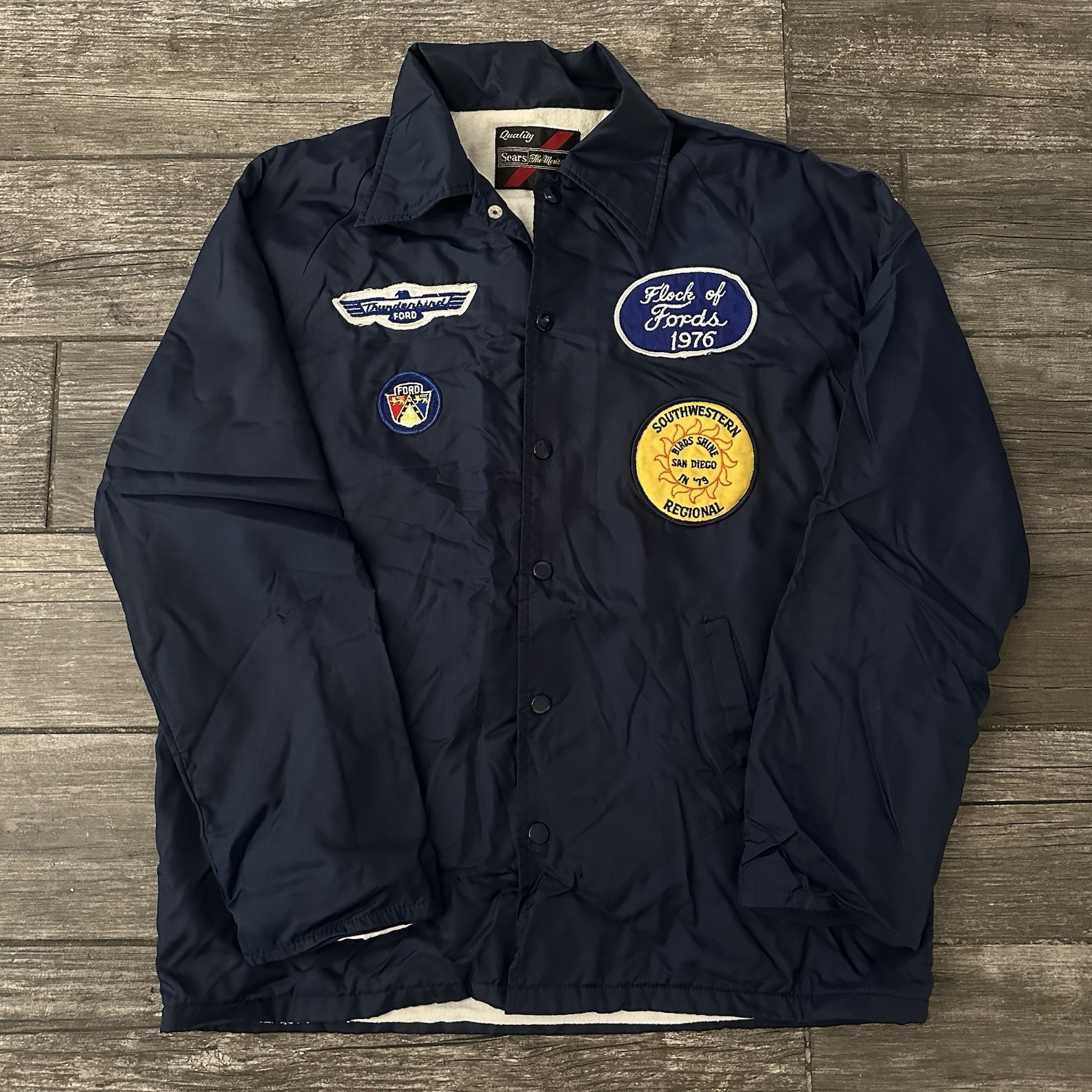 VTG 70s FORD THUNDERBIRD CAR CLUB PATCH WINDBREAKER JACKET BLUE BUTTON UP SZ M