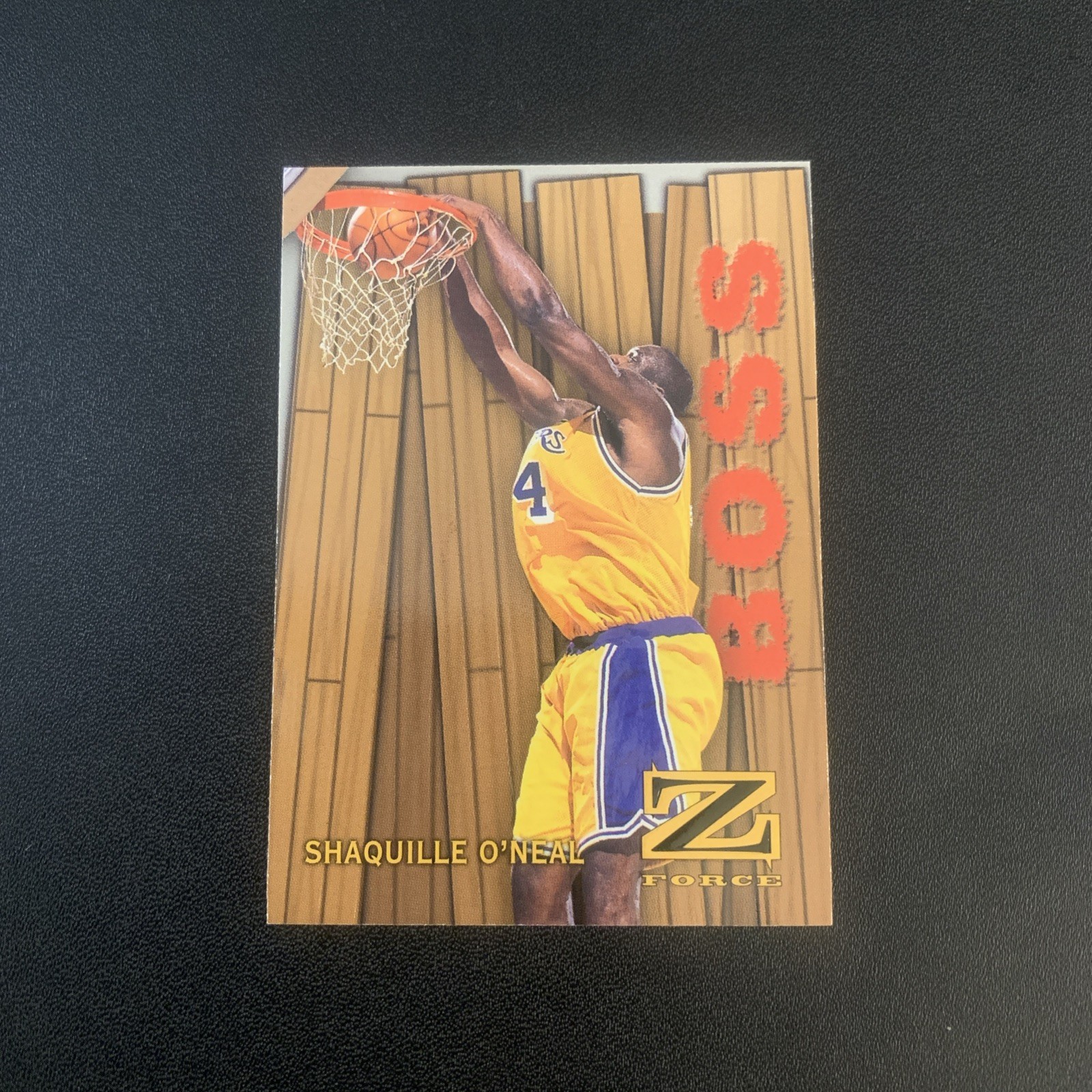 1997-98 SkyBox Z-Force #14 /B Shaquille O\'Neal Boss