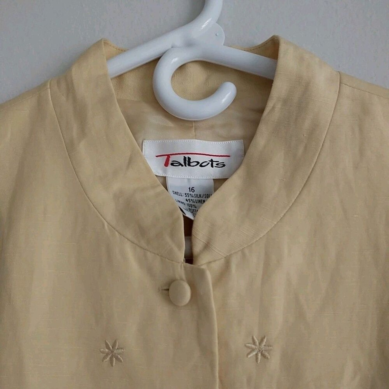 New Talbots Top Blouse Womens 16 Yellow Linen Silk Blend Buttons Embroidered