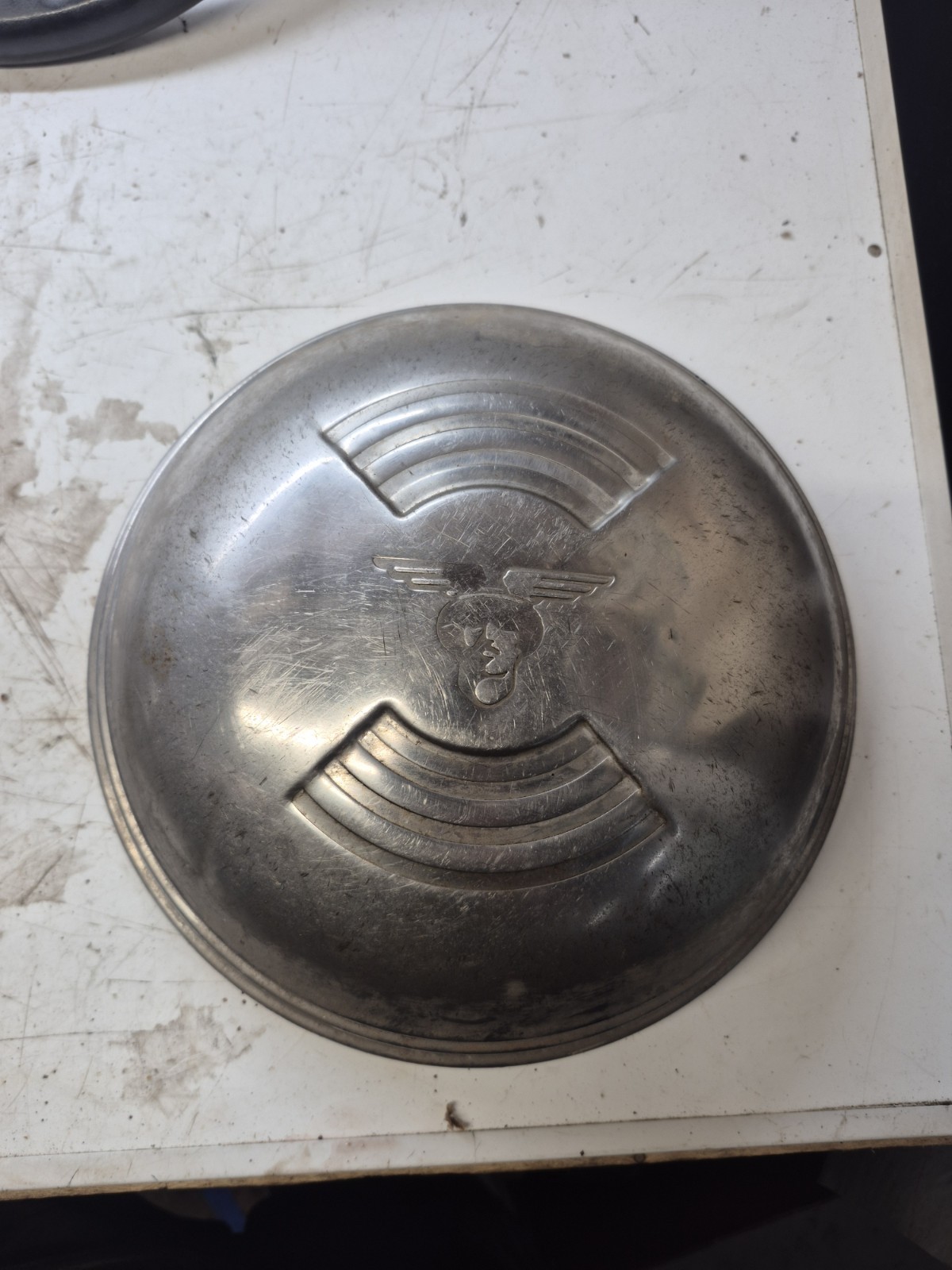 1946-1948 MERCURY MONTEREY SUN VALLEY HUBCAP EIGHT COUPE COLONY PARK WHEEL COVER