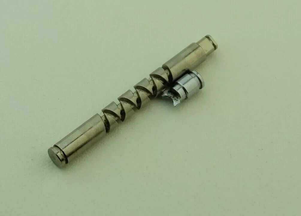 Worm shaft and pawl SHIMANO CATALA 201 Left Works nice  No problem with using