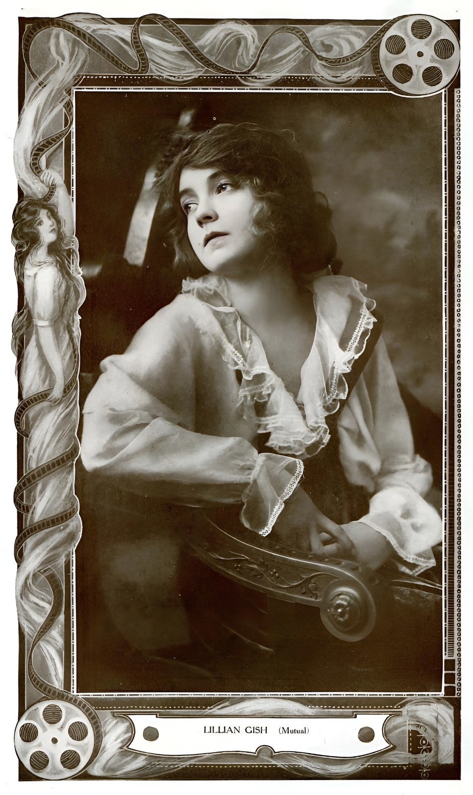 LILLIAN GISH - Stunning Early Movie Star Portrait Image - 5 x 7 in Reprint LILLIAN GISH - Stunning Early Movie Star Portrait Image - 5 x 7 in Reprint