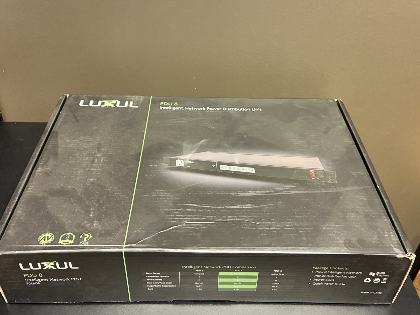 Luxul PDU 8 Intelligent Network Power Distribution Unit