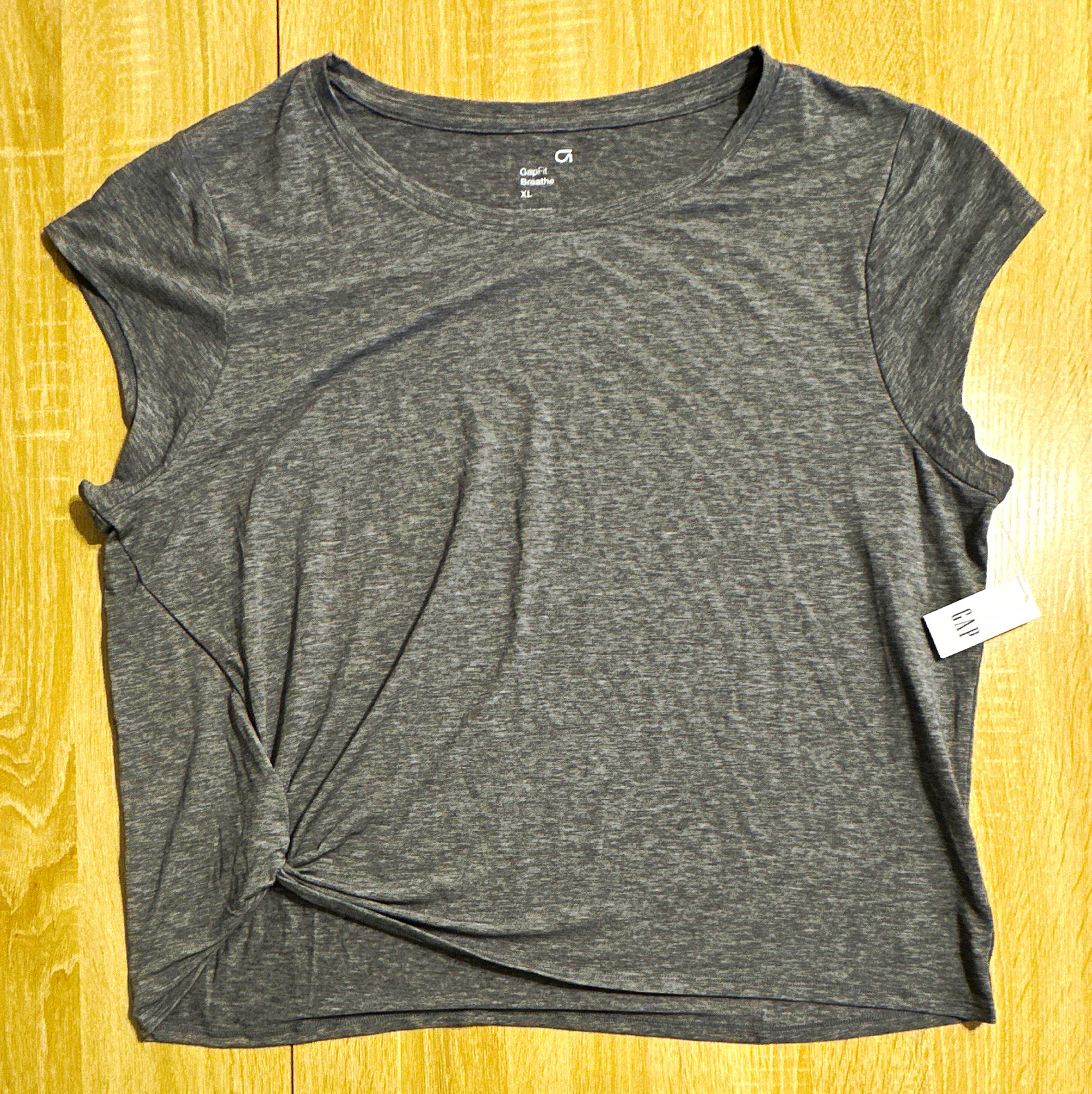GapFit Breathe Women’s T-Shirt XL Gray Heathered Cropped Breathable Crew Neck