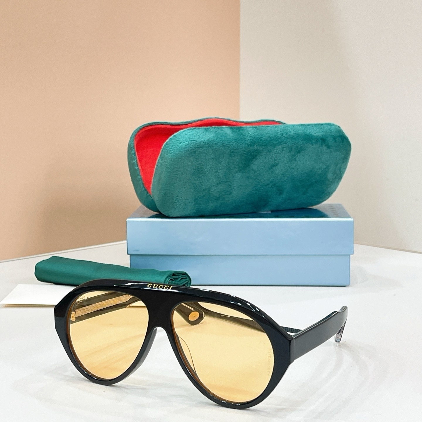 Gucci GG0479S Black Aviator Sunglasses Yellow Lens 60-13-150 Gucci GG0479S Black Aviator Sunglasses Yellow Lens 60-13-150