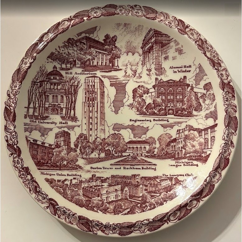 Vintage 1942 University of Michigan Vernon Kilns Souvenir Plate Ann Arbor MI