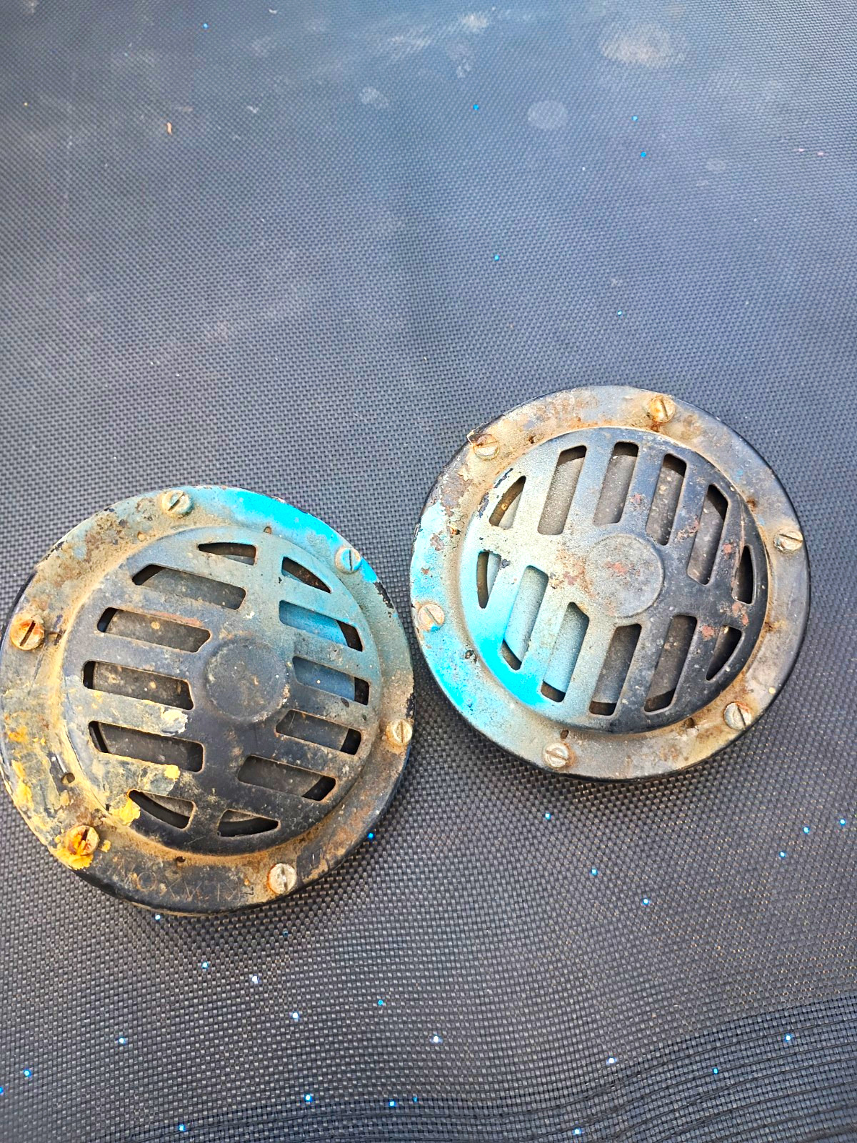 1971 Volkswagen Ghia Disc Horns Pair