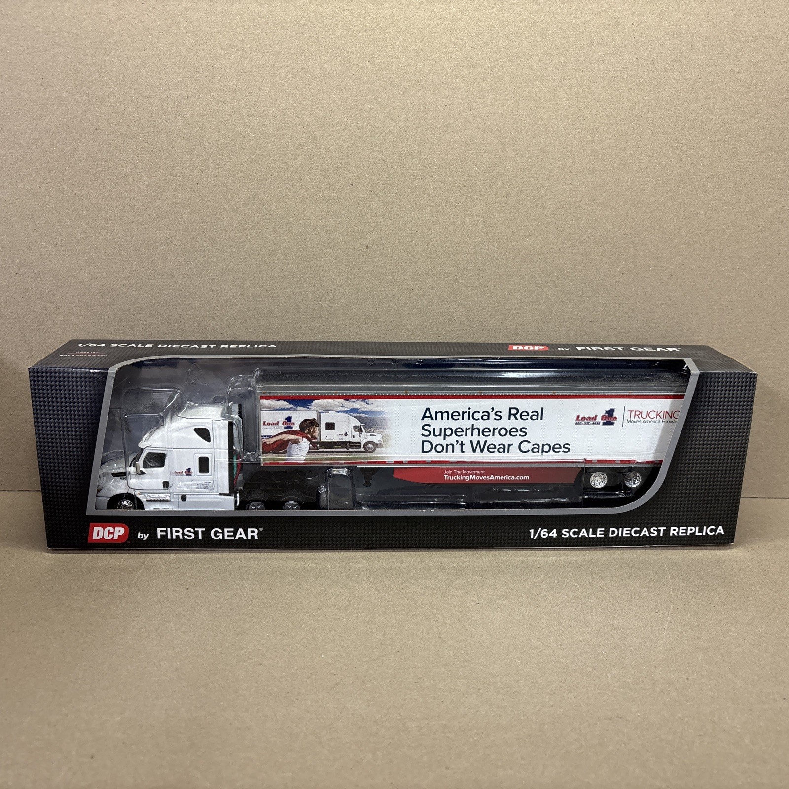 DCP First Gear 1:64 Load One LLC Freightliner Cascadia with Trailer 60-0587 DCP First Gear 1:64 Load One LLC Freightliner Cascadia with Trailer 60-0587