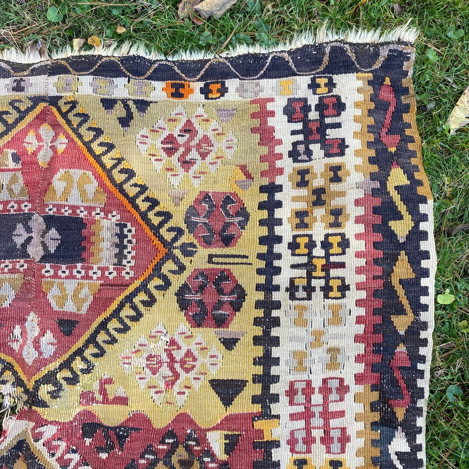 Vintage Rug 4\' x 10\' 8 Turkish Kilim Wool Flatweave Oriental Rug