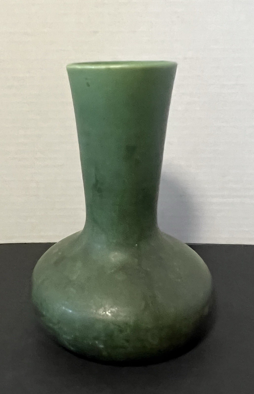 Hampshire Art Pottery Matte Green Vase Gourd-Shaped 6 1/4”H Antique_