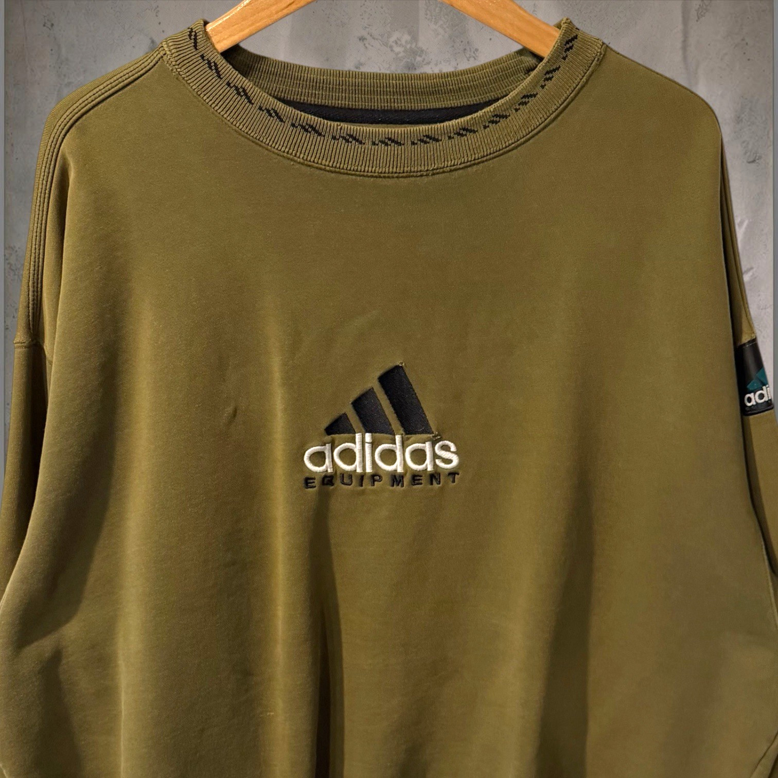 Vintage 90s Adidas Equipment EQT Crewneck Sweatshirt Boxy MensXL Embroid Worn In