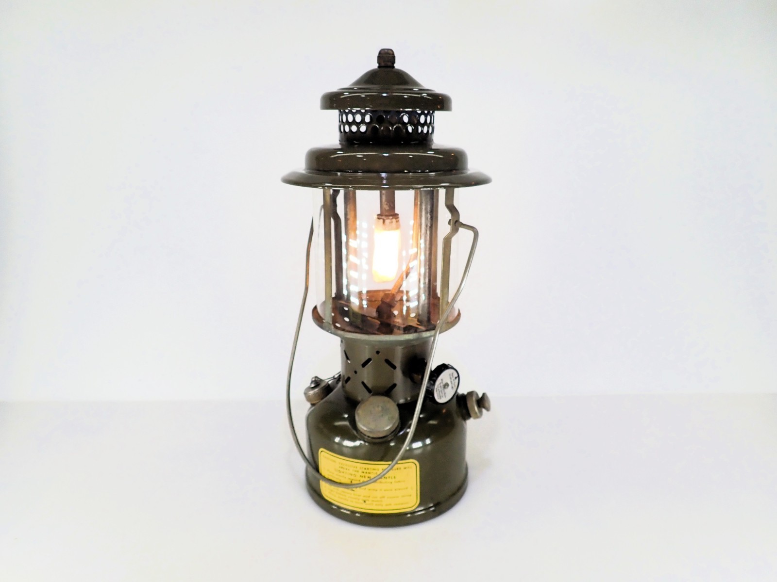 Vintage 1952 Coleman 252A Military Spec Lantern US Leaded Fuel Tested Working Vintage 1952 Coleman 252A Military Spec Lantern US Leaded Fuel Tested Working