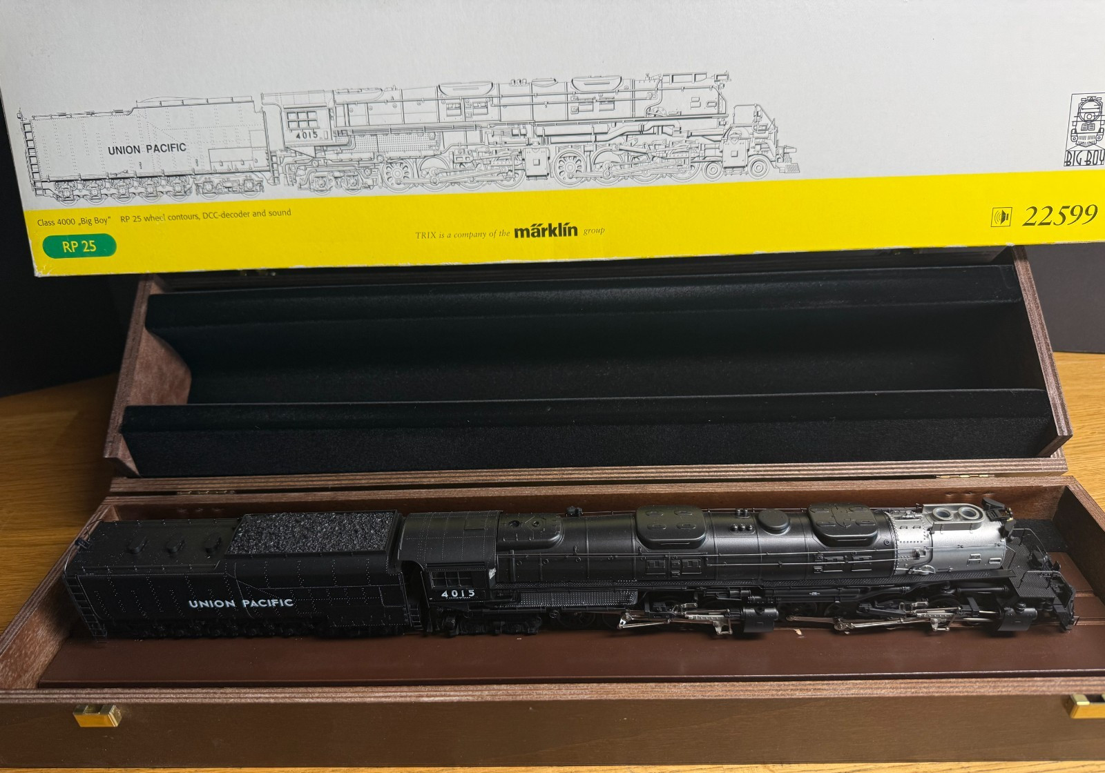 MARKLIN 22599 TRIX RP25 UNION PACIFIC CLASS 4000 BIG BOY LOCOMOTIVE HO SCALE NEW MARKLIN 22599 TRIX RP25 UNION PACIFIC CLASS 4000 BIG BOY LOCOMOTIVE HO SCALE NEW