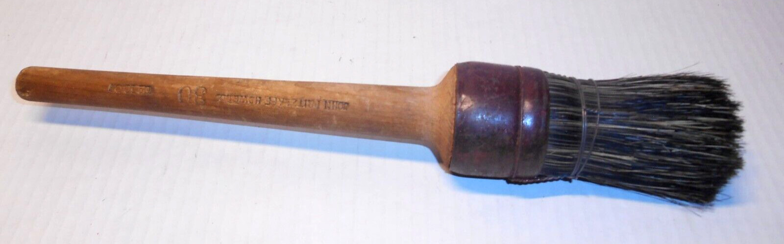 Antique JOHN FRUZLAFE HDWE CO. 30 No. 1007 Natural Bristles Wood Handle 13\