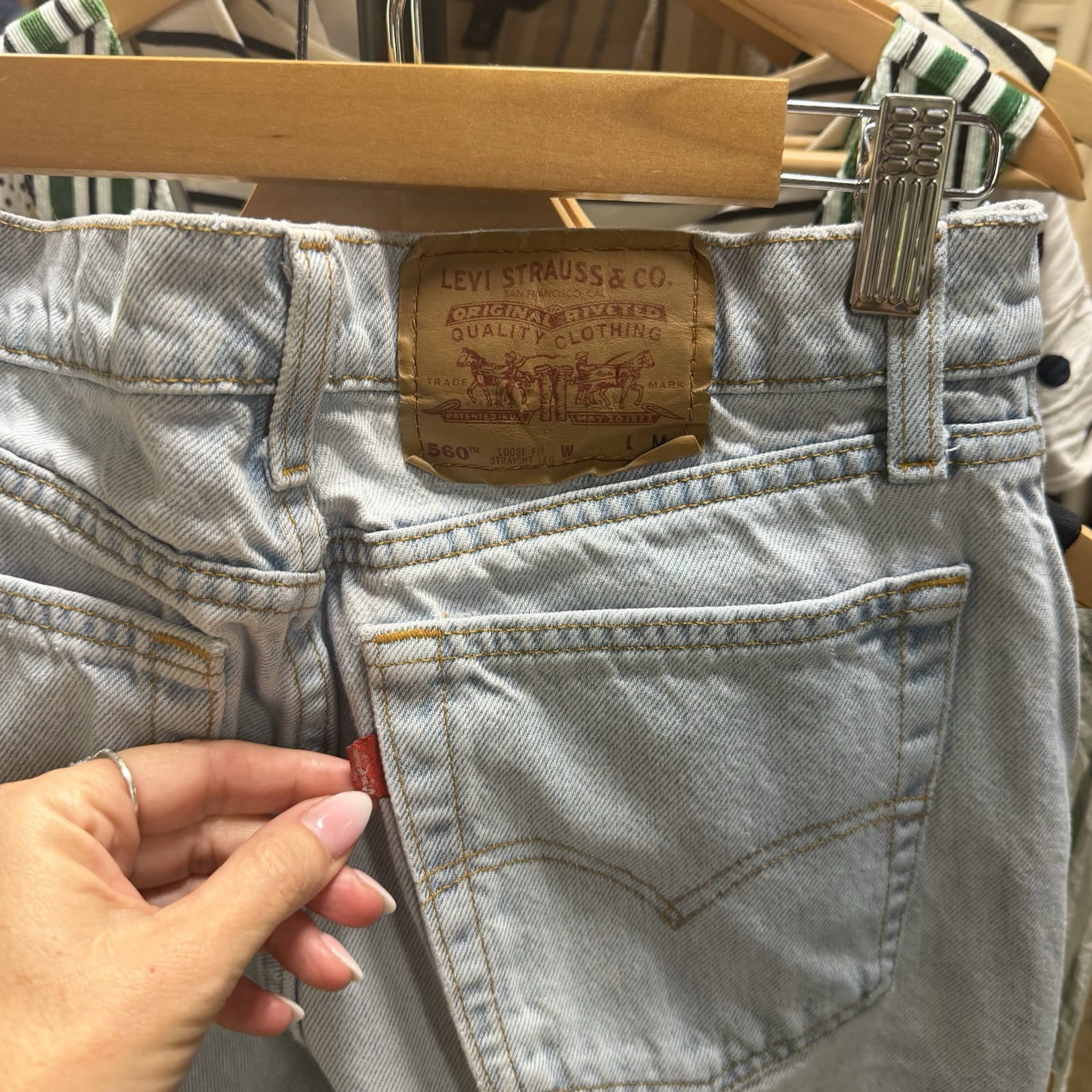 Vintage 90’s Levi\'s Loose Fit Straight Leg Light Wash Denim Jeans Size 11 MED Vintage 90’s Levi\'s Loose Fit Straight Leg Light Wash Denim Jeans Size 11 MED