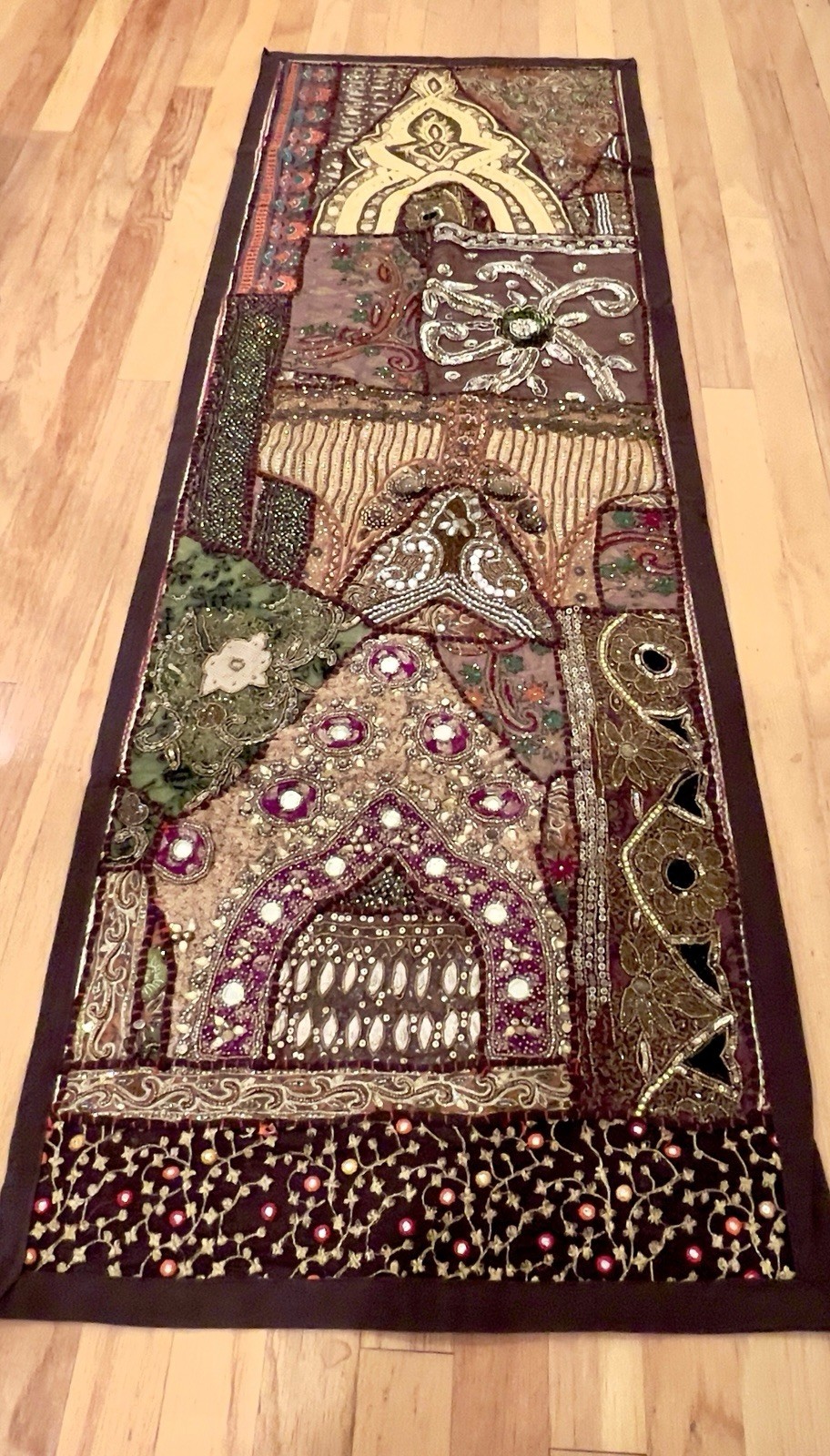 Vtg HAND EMBROIDERED Indian Beadwork & Sequin TAPESTRY TABLE RUNNER Wall Hanging