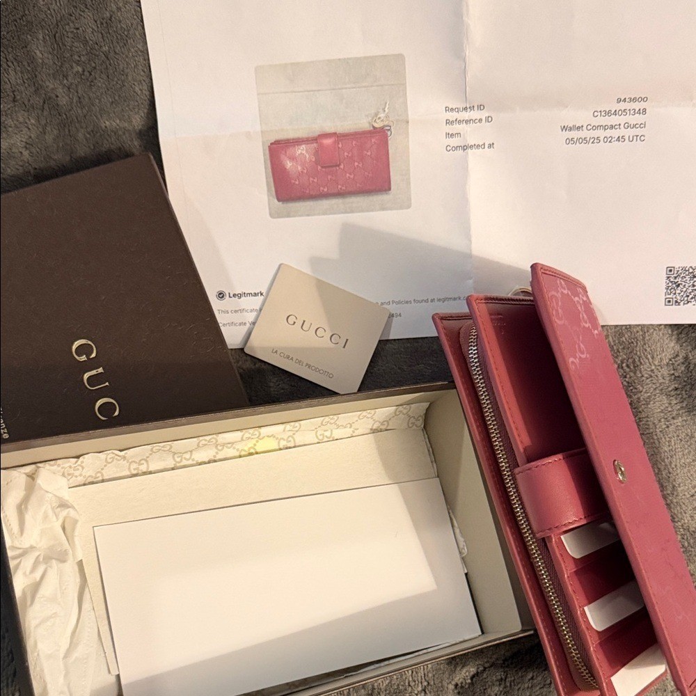 Gucci Pink Leather Wallet 7\