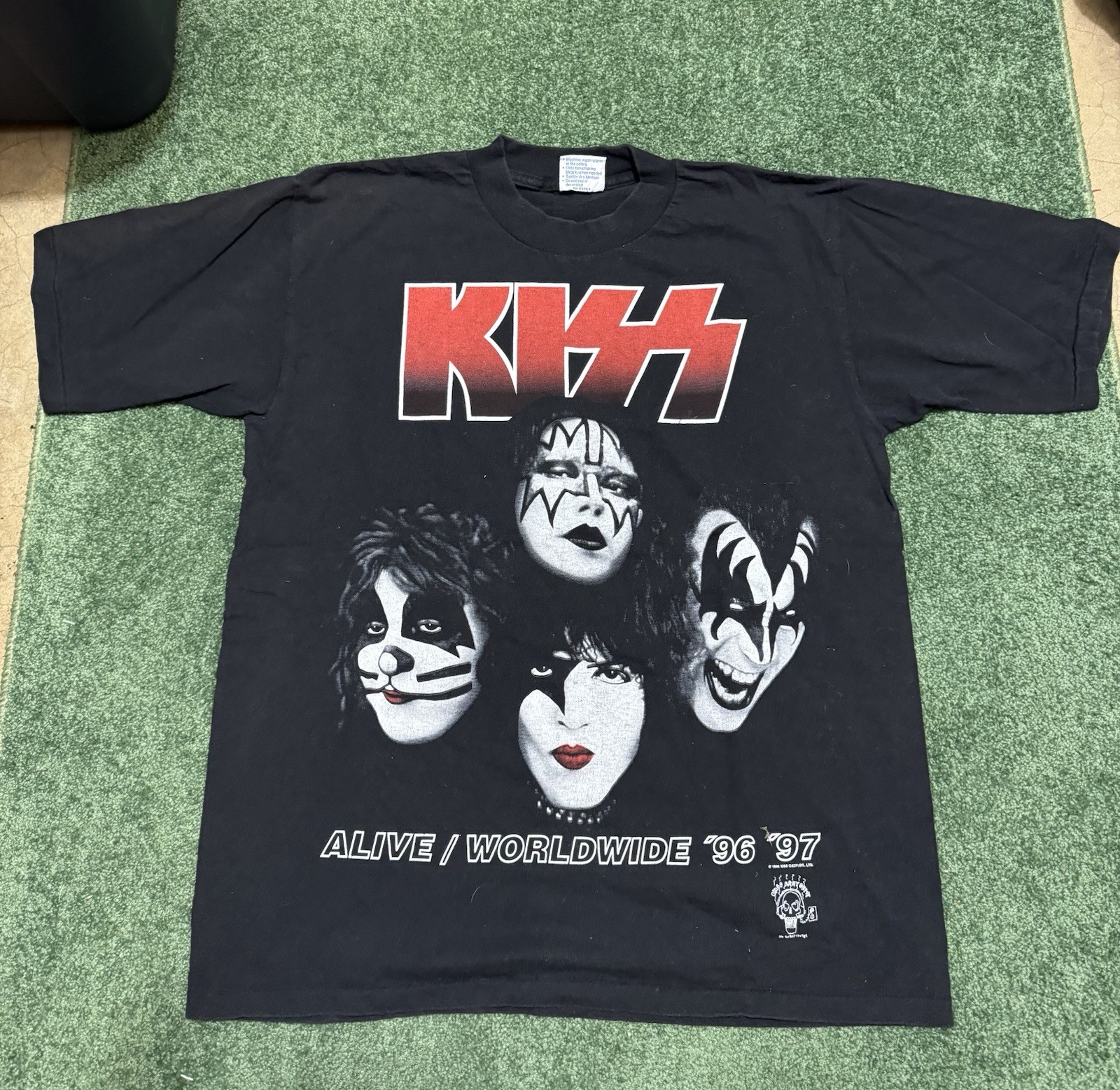 VTG 1996 Kiss Tour T-Shirt T-America I wanted the best size large single stitch VTG 1996 Kiss Tour T-Shirt T-America I wanted the best size large single stitch