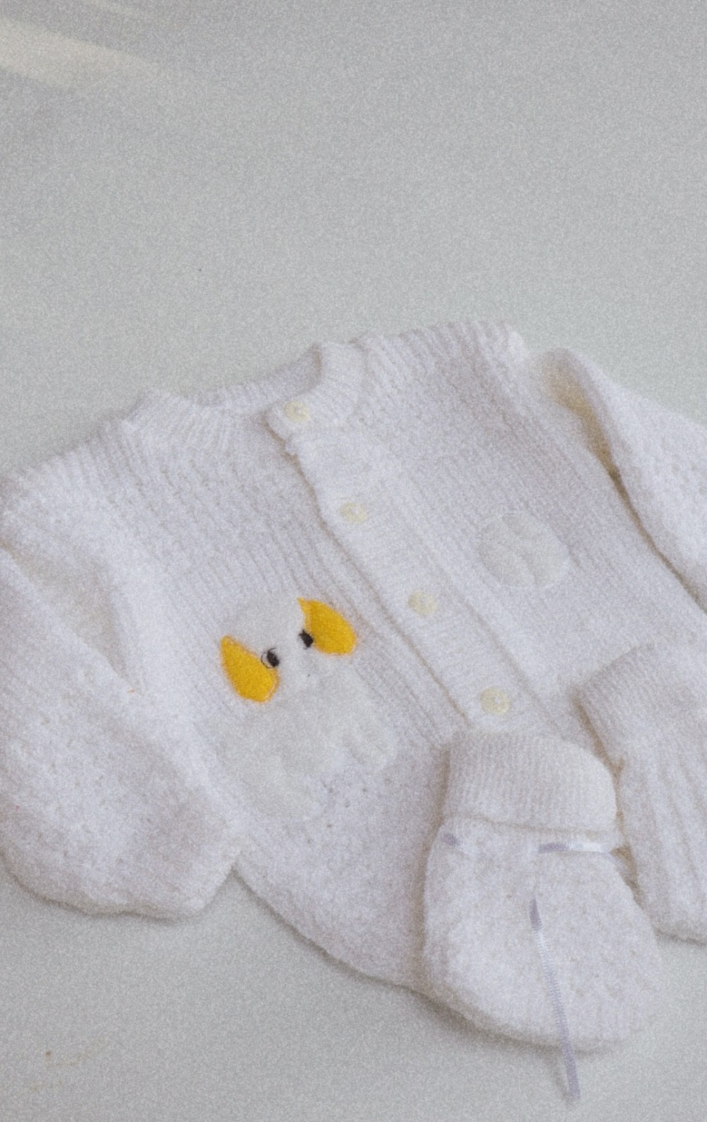 VINTAGE Baby/Infant Knitwear, Matching Cardigan + booties, White, 6-9Months