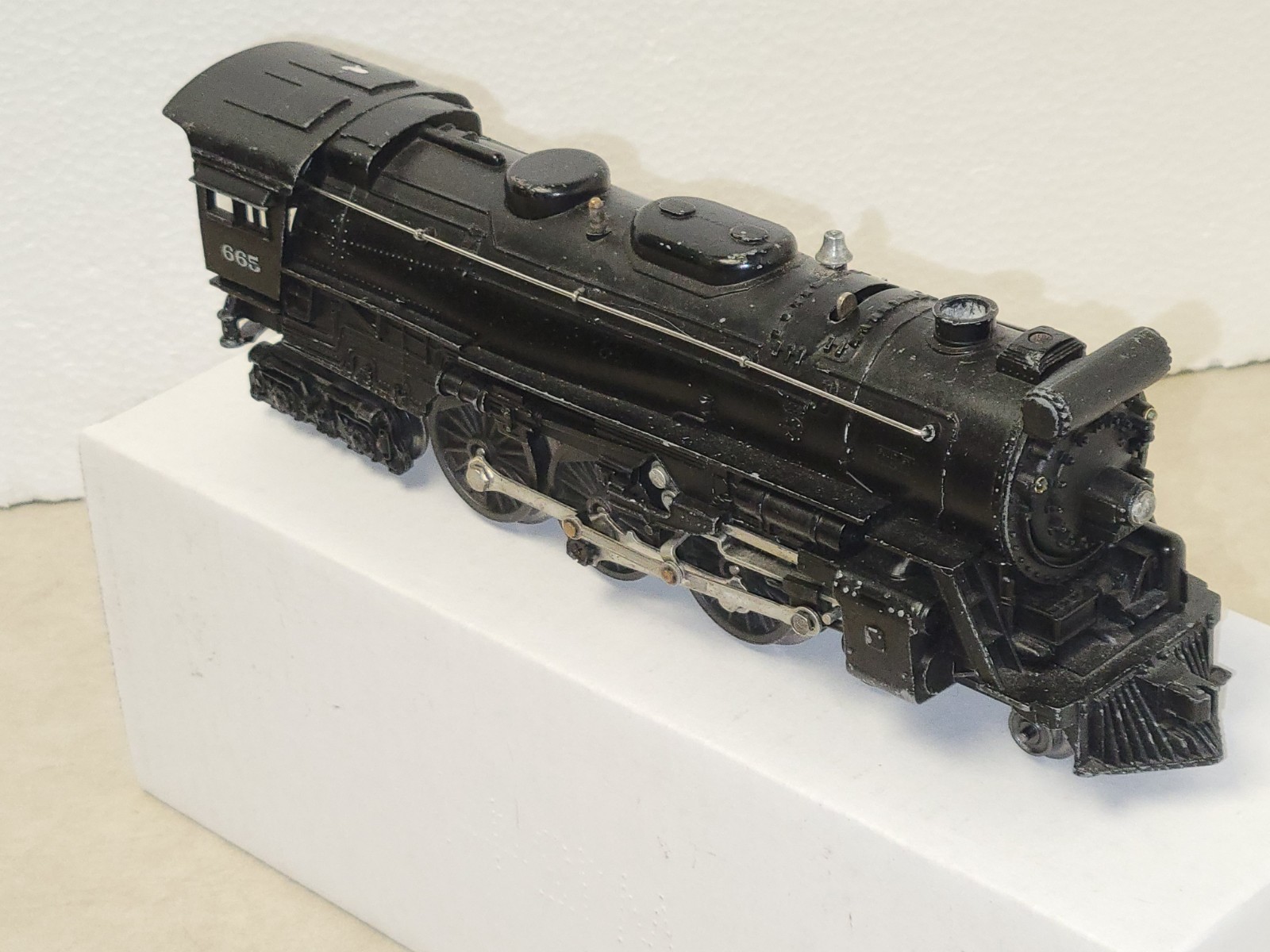 Lionel 665 Postwar Steam Locomotive - Tested - Works - READ.