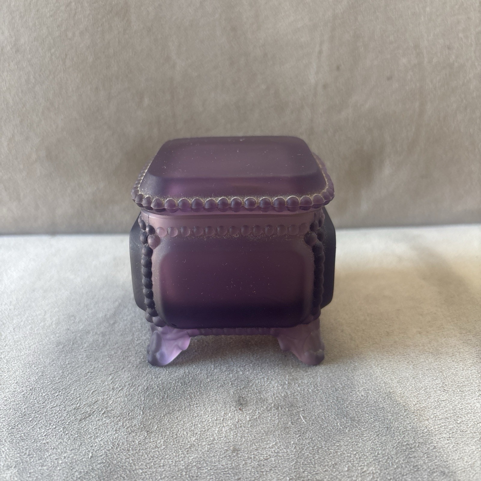 Vintage Westmoreland Satin Purple Glass Jewelry Trinket Box