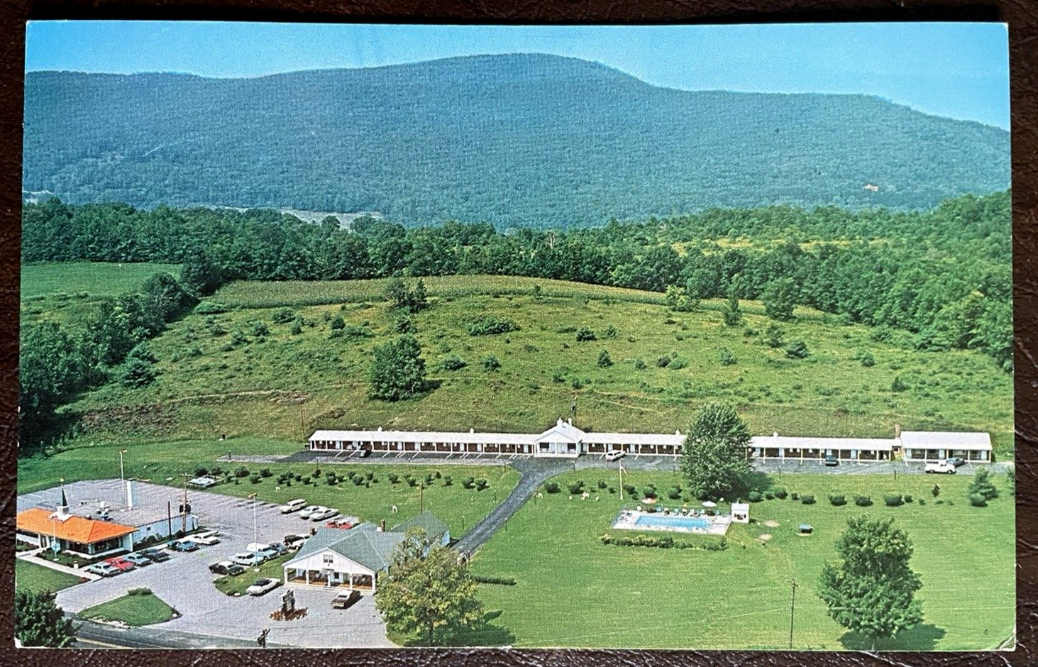Postcard Bennington Vermont Darling Kelly\'s Motel Ariel View Vintage