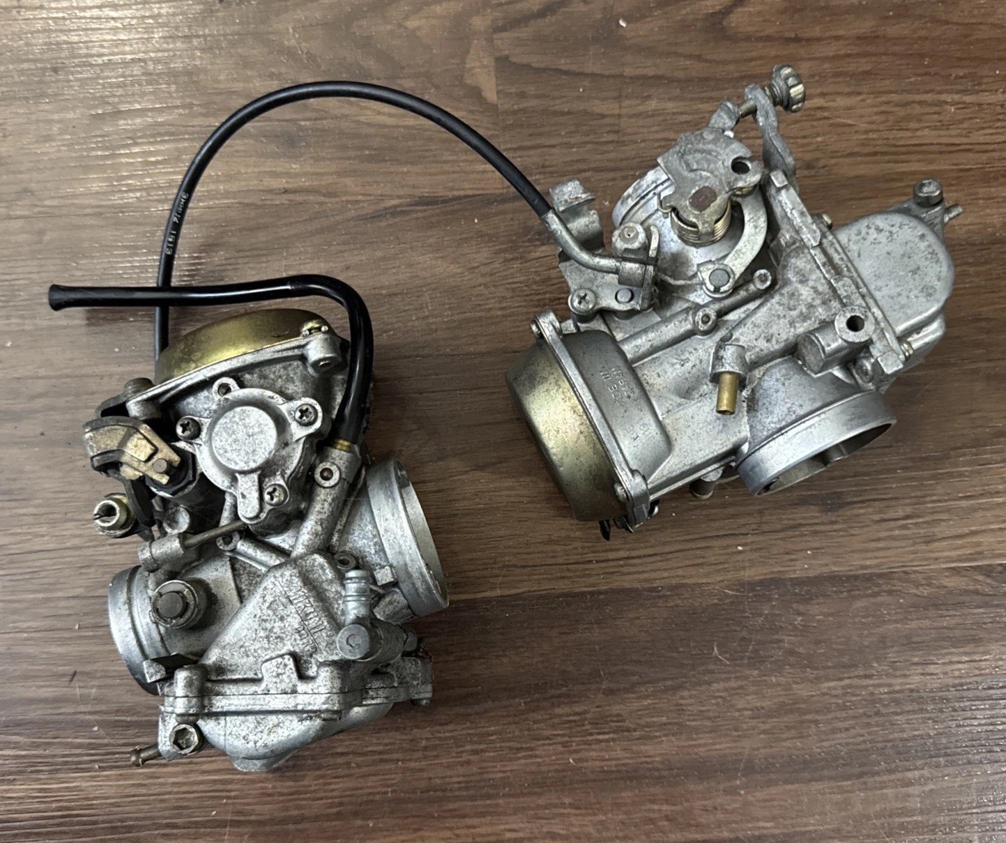 Suzuki Intruder 1400 Boulevard S83 VS1400 Front/Rear Air Intake Carb Carburetors Suzuki Intruder 1400 Boulevard S83 VS1400 Front/Rear Air Intake Carb Carburetors