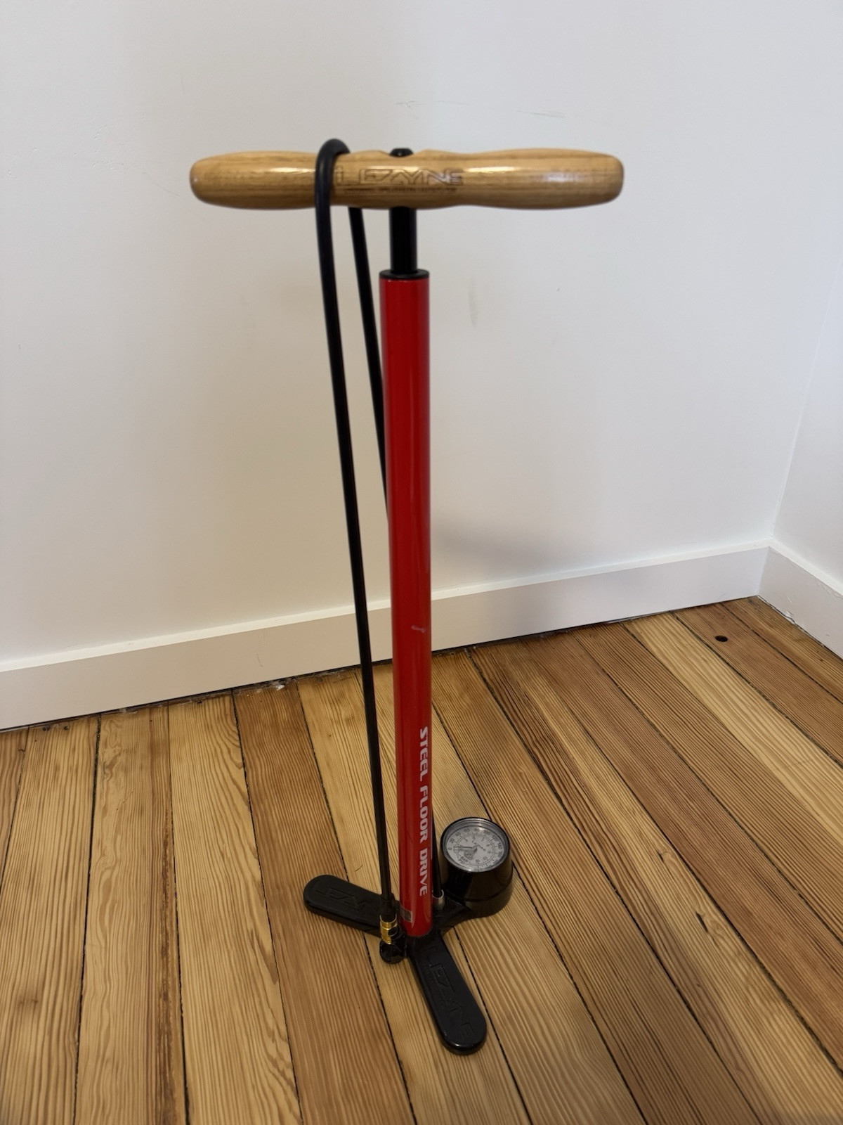 Lezyne Steel Floor Drive Floor Pump with 3.5