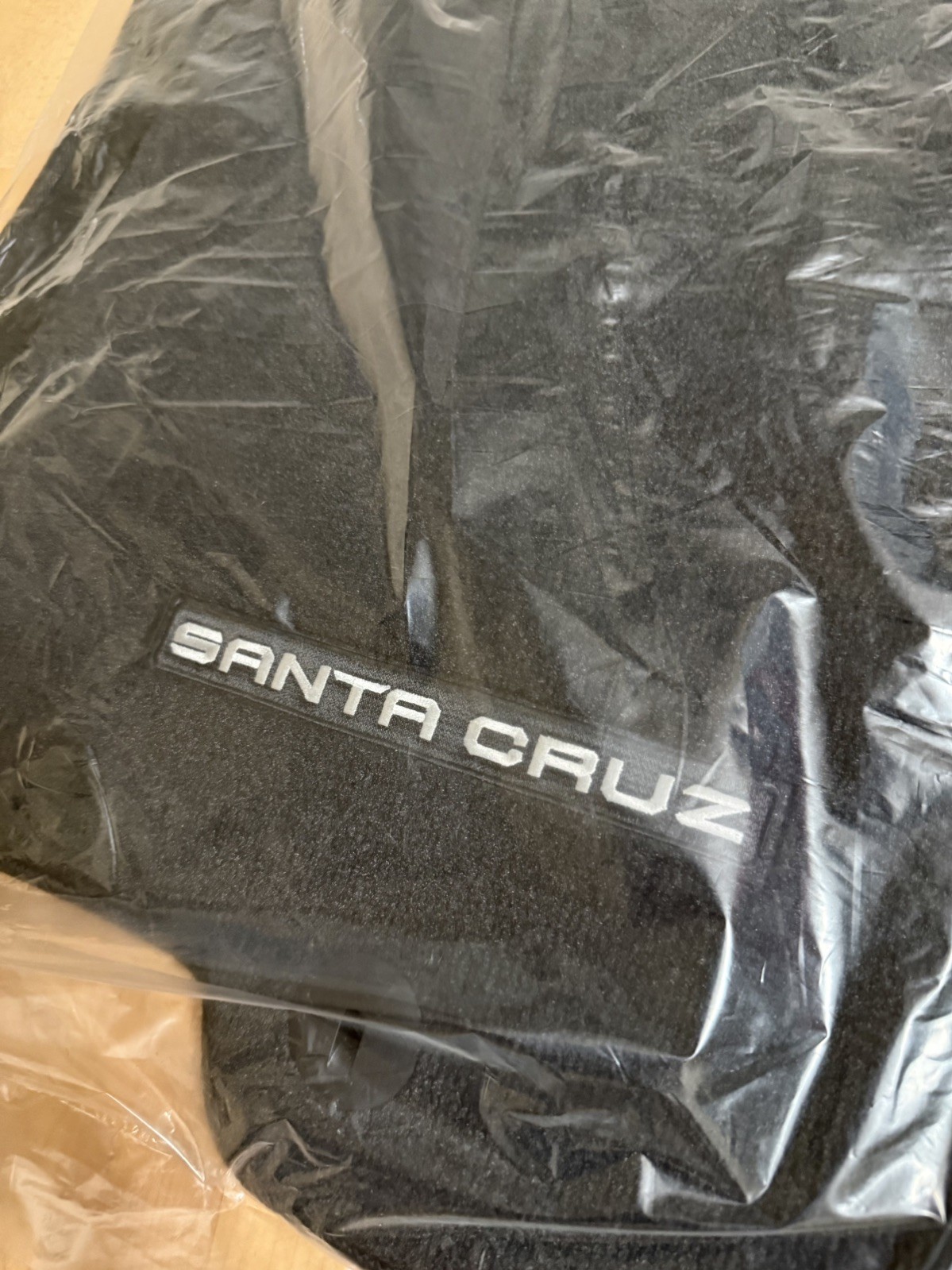 Genuine OEM Hyundai Santa Cruz Carpet Floor Mats – Complete 4-Piece Set Genuine OEM Hyundai Santa Cruz Carpet Floor Mats – Complete 4-Piece Set