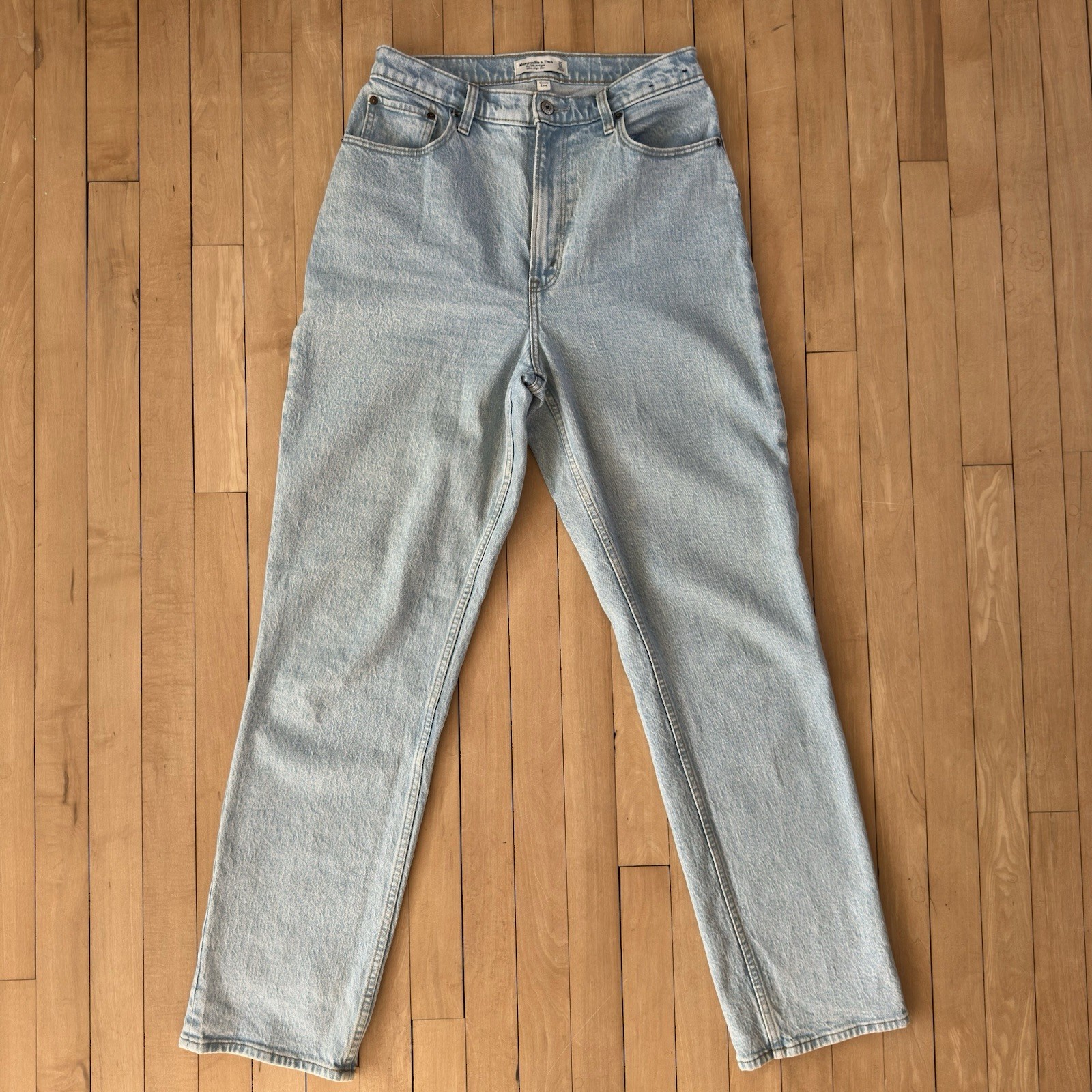 Abercrombie & Fitch Curve Love 90s Straight Ultra High Rise Jeans W30 L32