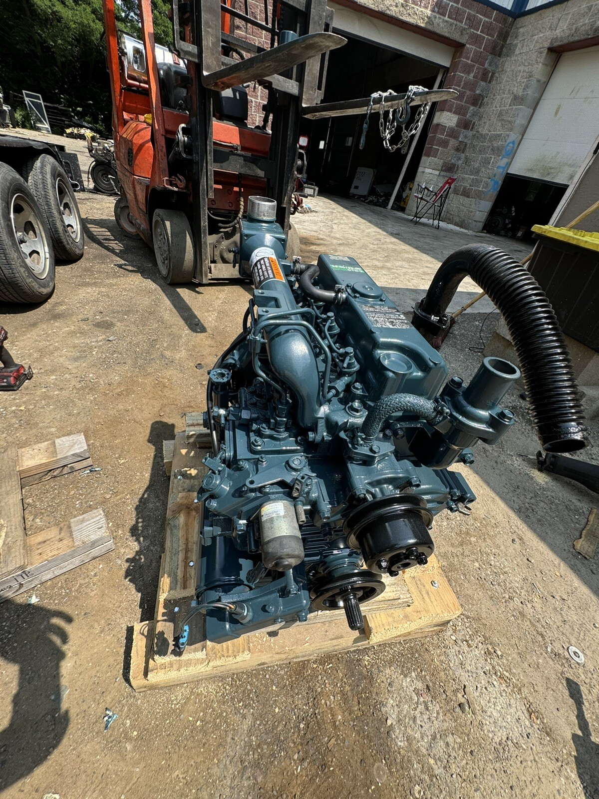 kubota v2203 4 cylinder diesel engine