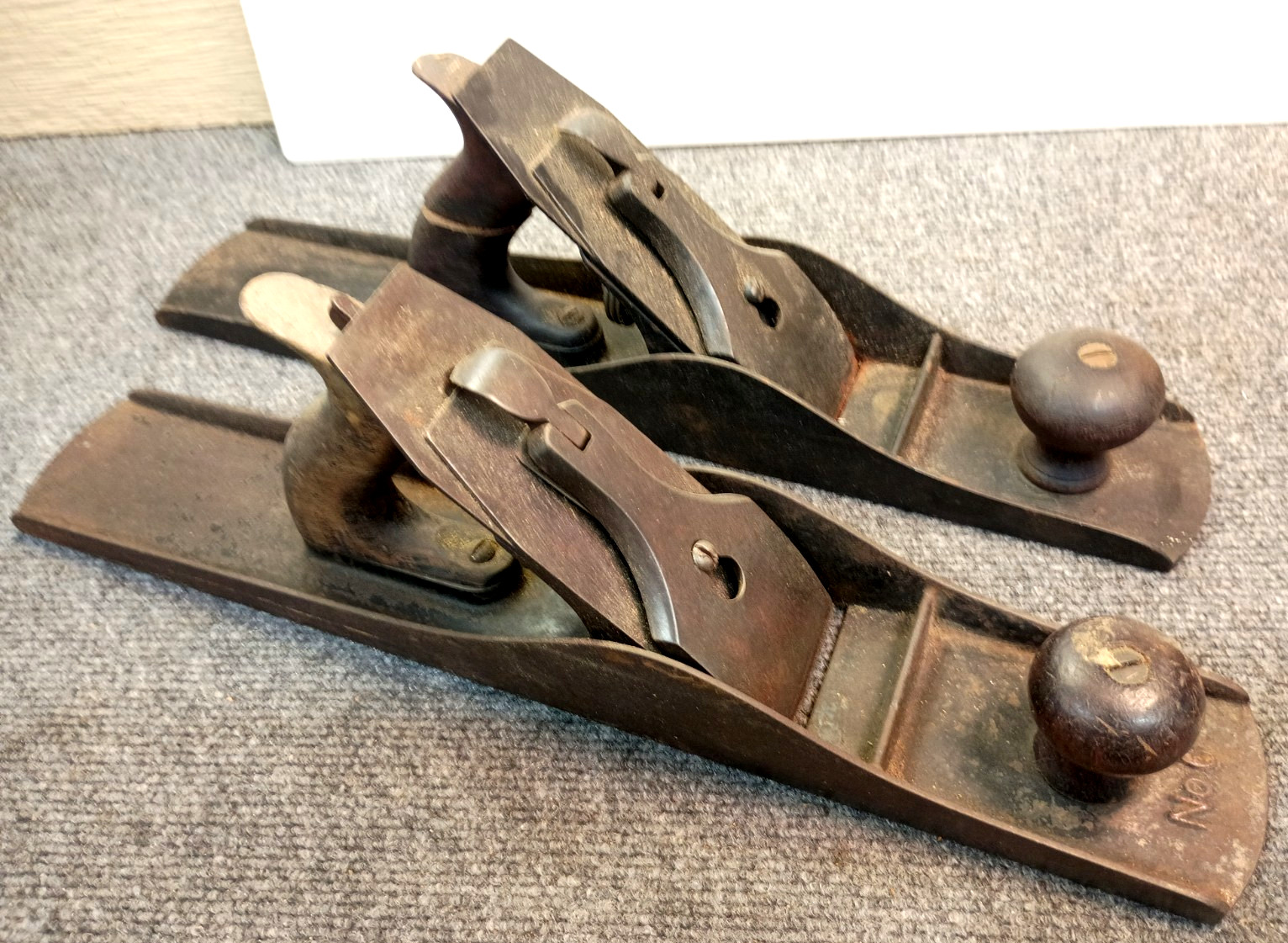 Pair Stanley No 6 and Unmarked Similar Old SMOOTHING PLANE Barn Attic Antique OS