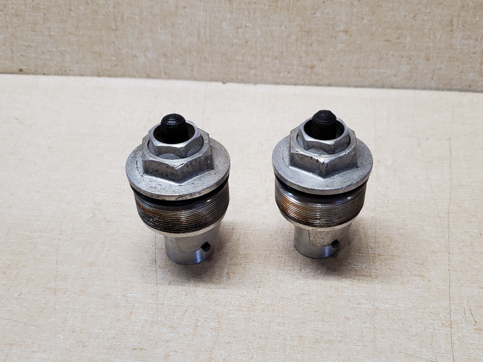 KAWASAKI 45007-1055 11012-1439 FORK CAPS KX125 KX250 KX500 1985 1986 43mm