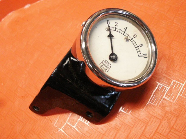 OEM early antique HENDERSON four cylinder oil pressure gauge, rebuilt