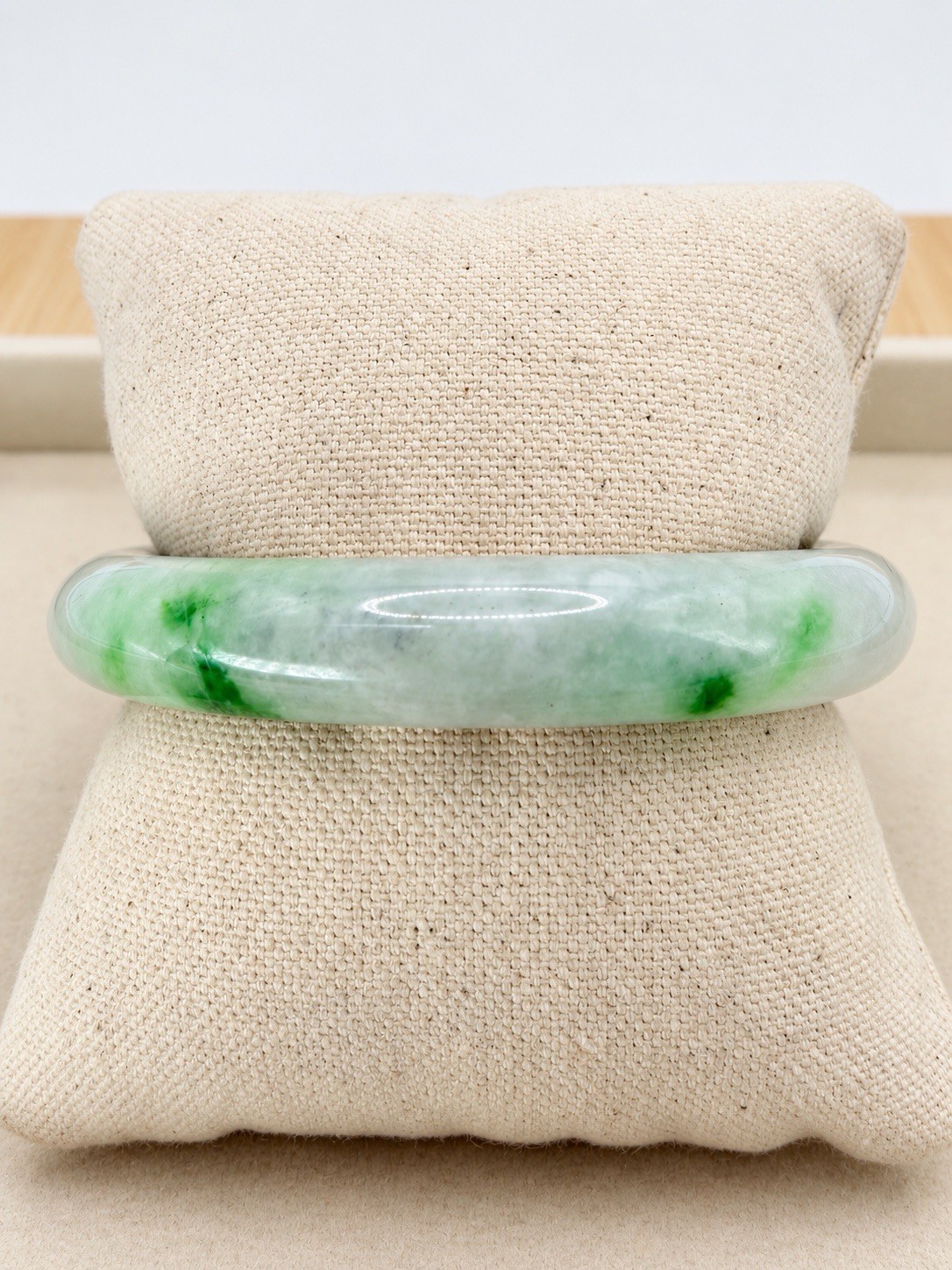 Vintage Heavy 83g Jade Bangle Bracelet  15mm Wide 7in Circumference
