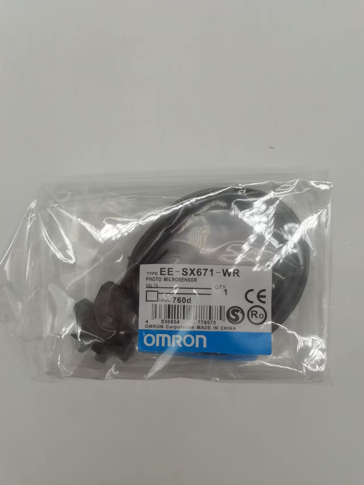 New Omron EE-SX671-WR Photoelectric Sensor 1PCS #TTS