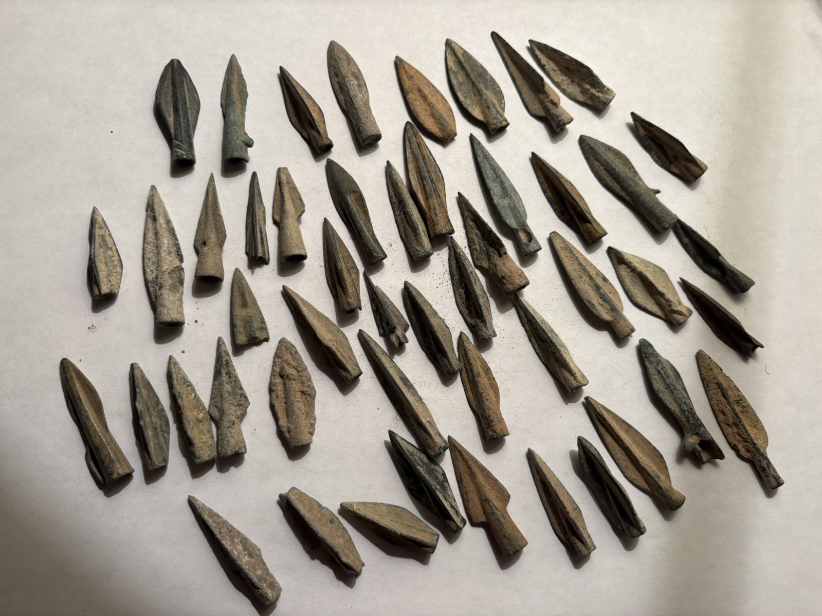 One (1) Genuine Authentic Ancient Roman / Greek Arrowhead Artifact, Museum Grade