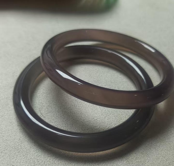 51-52 MM Certified Natural Agate Grey ice  Jade Bracelet Bangle