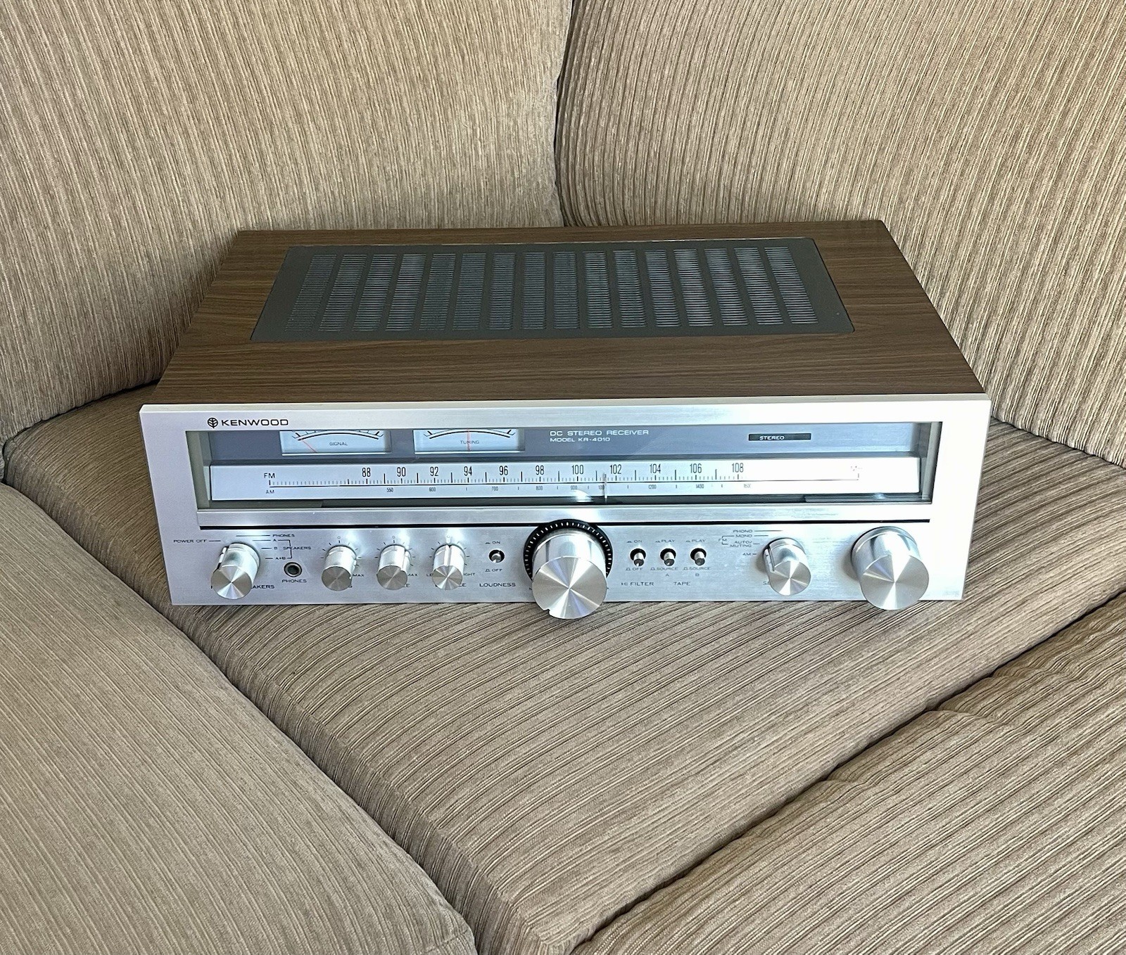 Vintage Kenwood KR-4010 Silver Face Wood Receiver SPOTLESS Tested *WATCH VIDEO