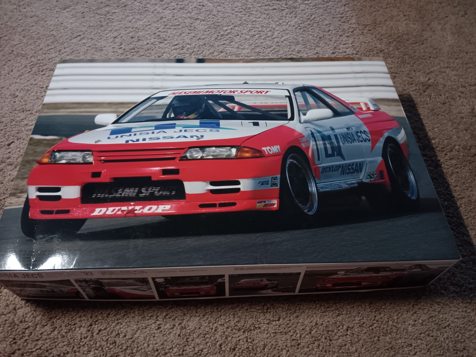 Fujimi 1/12 Large Scale 1993 NISSAN SKYLINE R32 Unisia Jecs Plastic Model Kit