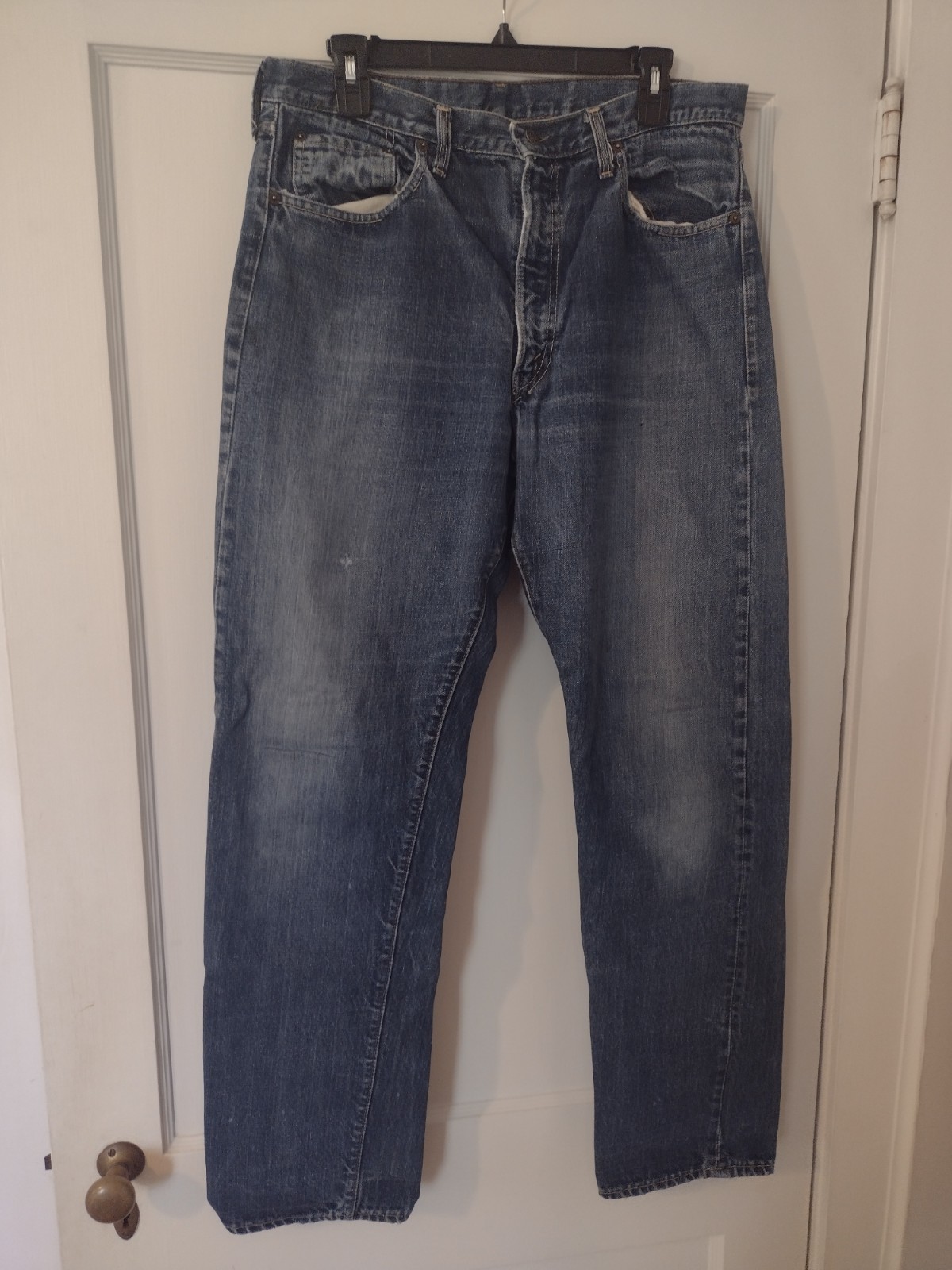 Vintage Pair of Levi\'s Jeans From the 60s or 70\'s???