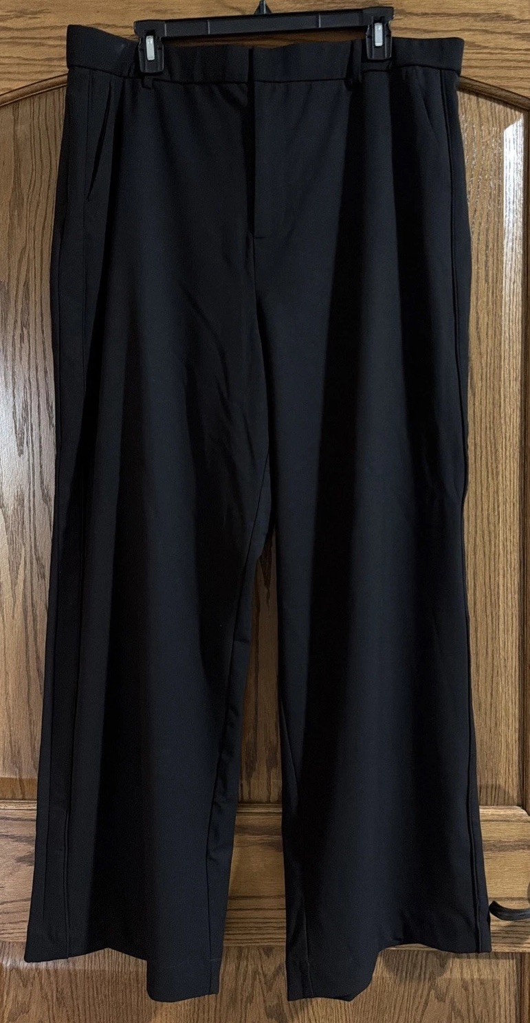 Torrid Black Wide Leg Poly Fresco High Rise Trouser NWT flat front pants 16 reg Torrid Black Wide Leg Poly Fresco High Rise Trouser NWT flat front pants 16 reg