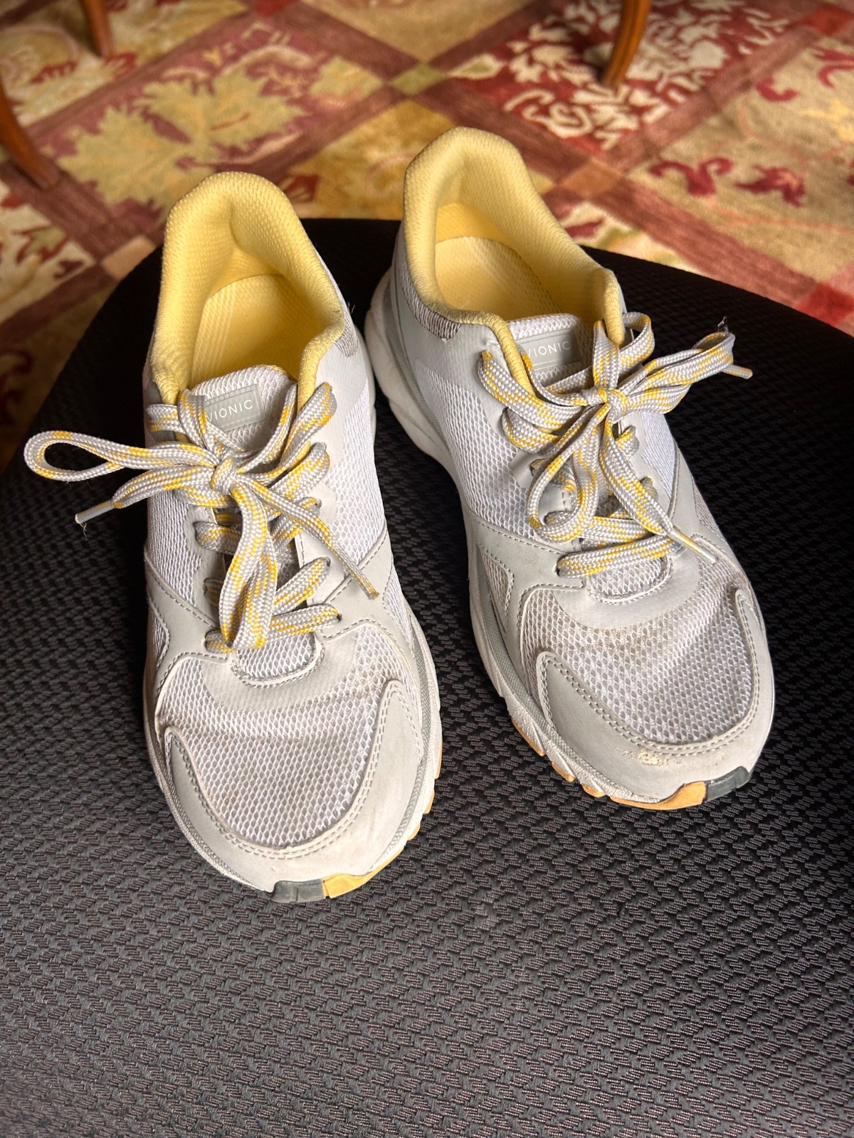 Vionic Athletic Sneakers Size 8 Vionic Athletic Sneakers Size 8