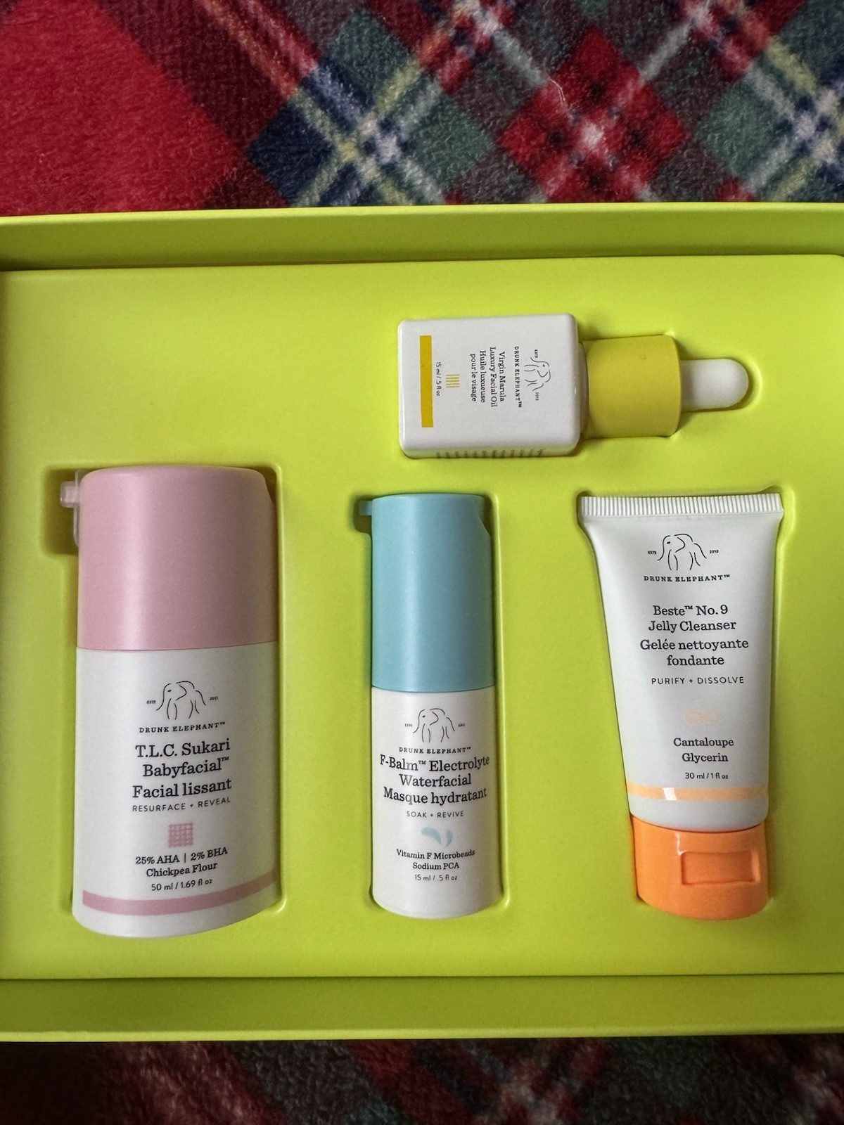 2021 Drunk Elephant Softy Kit New & Sealed & Extra Mirror