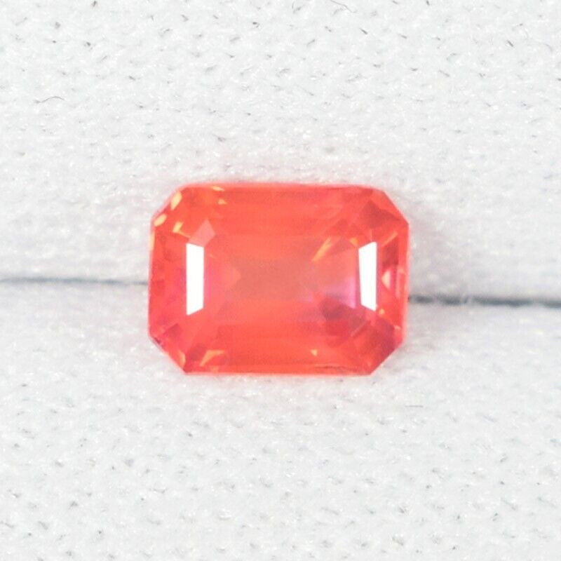 0.47 ct TOP LUSTROUS PADPARADSCHA ORANGE PINK NATURAL SAPPHIRE OCTAGON C Vdo SQ 0.47 ct TOP LUSTROUS PADPARADSCHA ORANGE PINK NATURAL SAPPHIRE OCTAGON C Vdo SQ