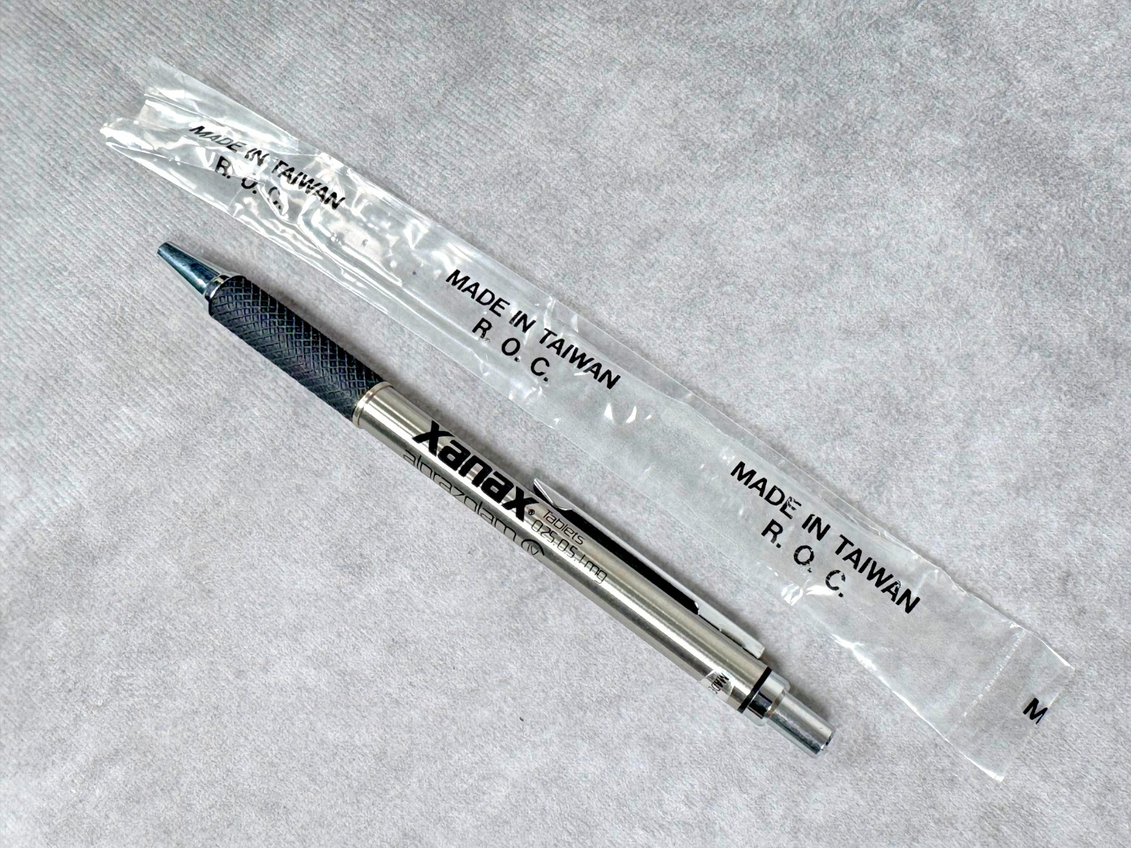 Xanax Alprazolam Drug Rep Pharmaceutical Pen NOS Vintage Promo Advertising Xanax Alprazolam Drug Rep Pharmaceutical Pen NOS Vintage Promo Advertising