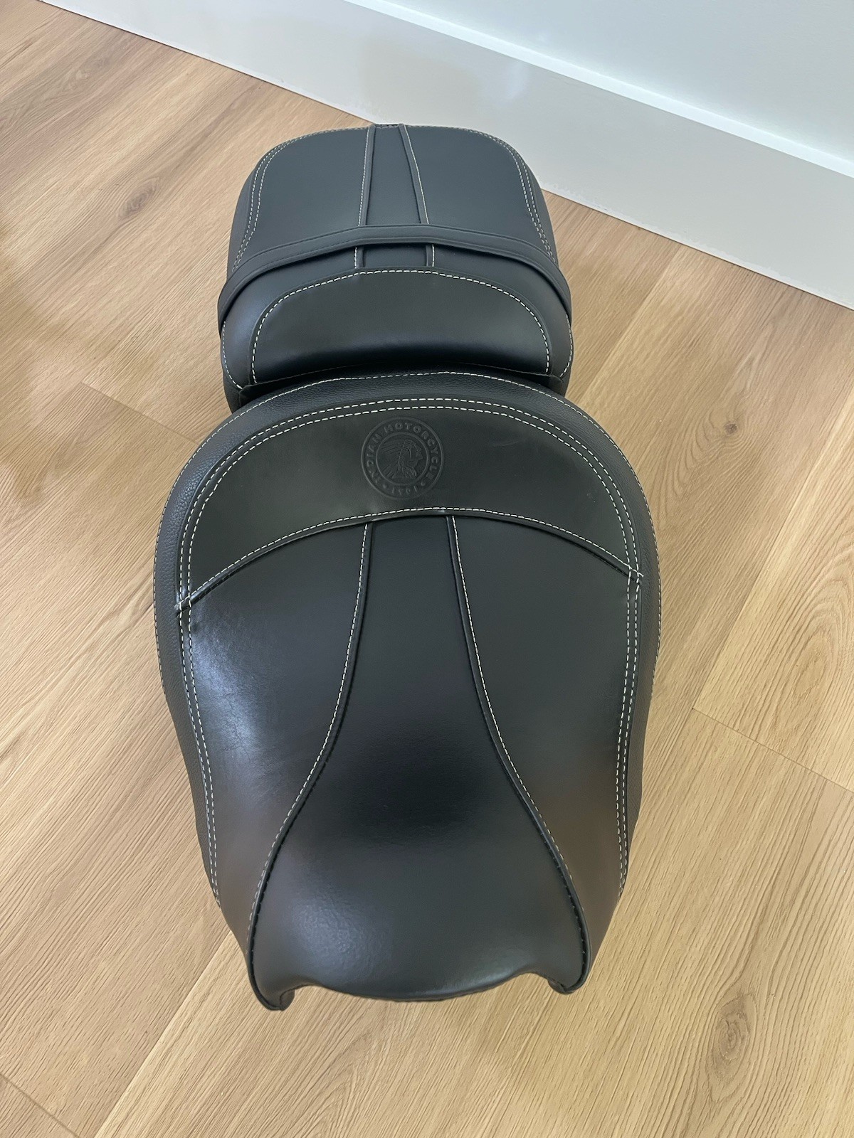 17-23 Indian Chieftain Limited Front & Rear Seat 25569 25568